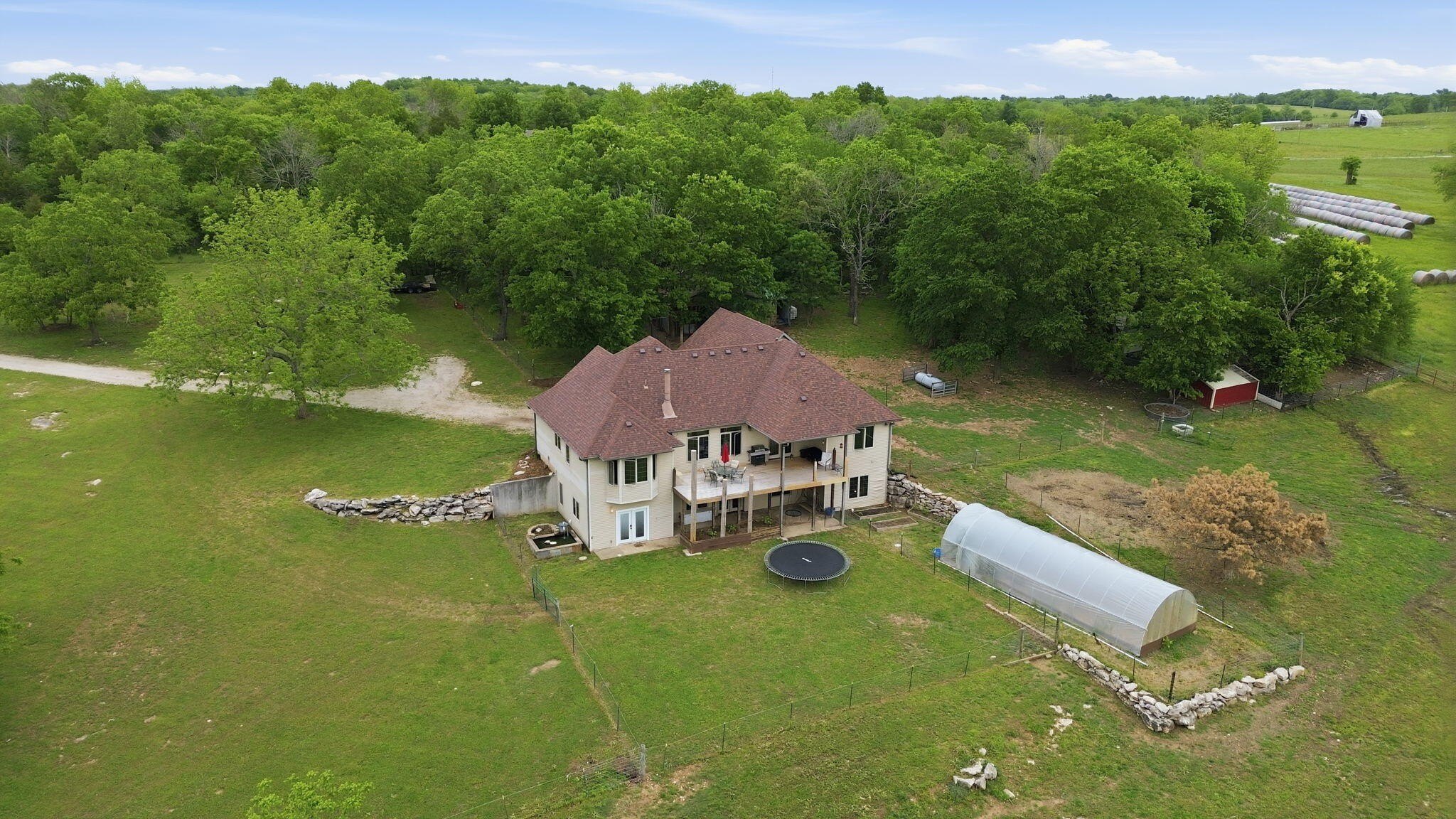 Walnut Grove, Missouri, 65770, United States, 5 Bedrooms Bedrooms, ,3 BathroomsBathrooms,Residential,For Sale,2045196