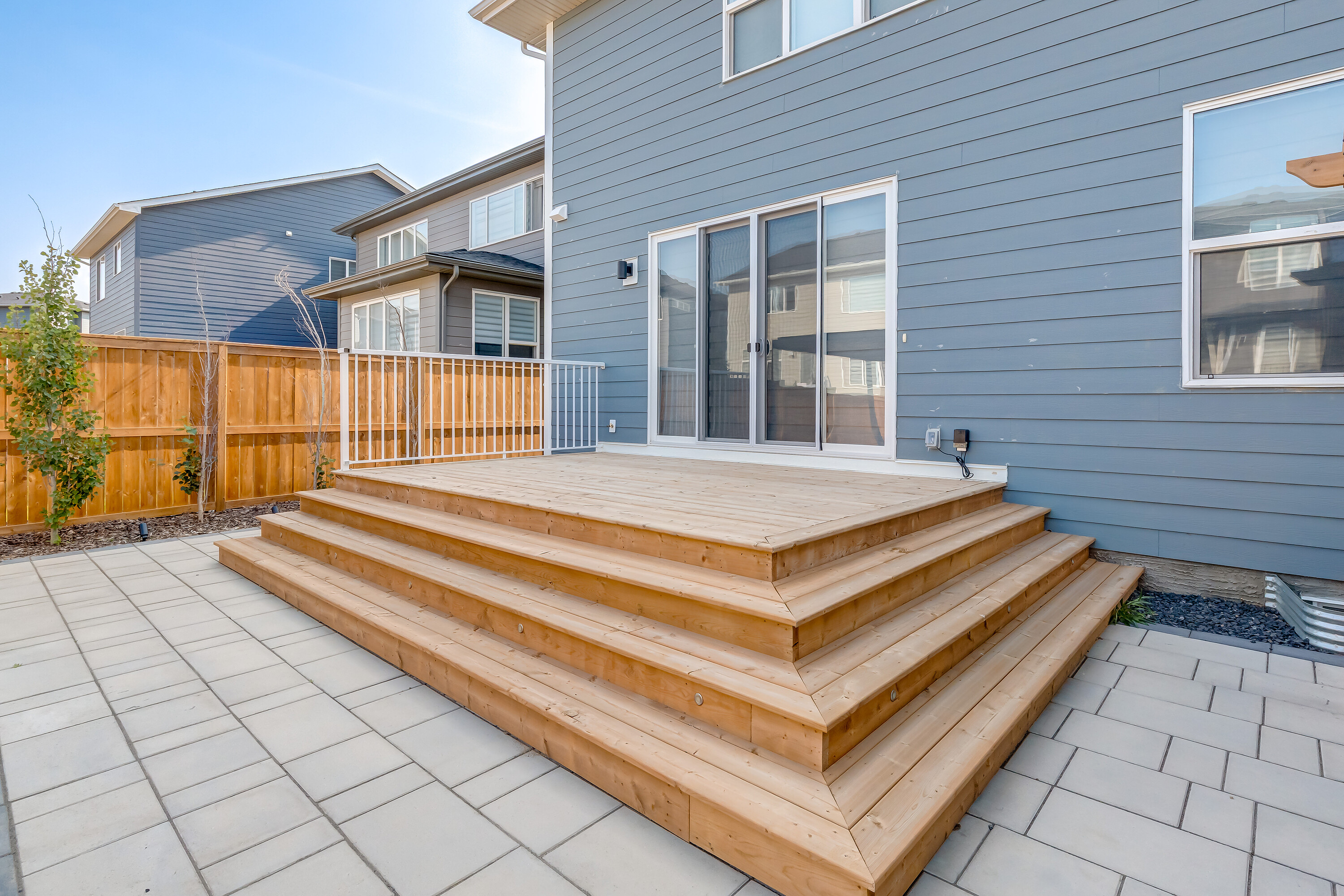  Chestermere, Rocky View - 物件實景