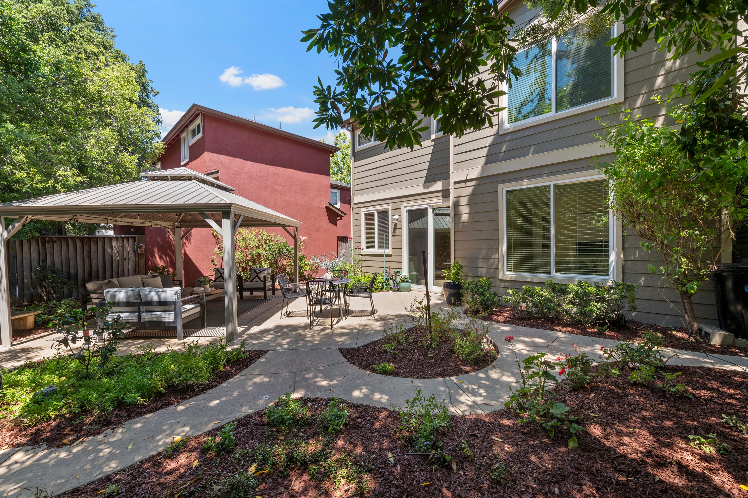  Bright, Stylish Living Near Downtown Los Gatos - 物件實景
