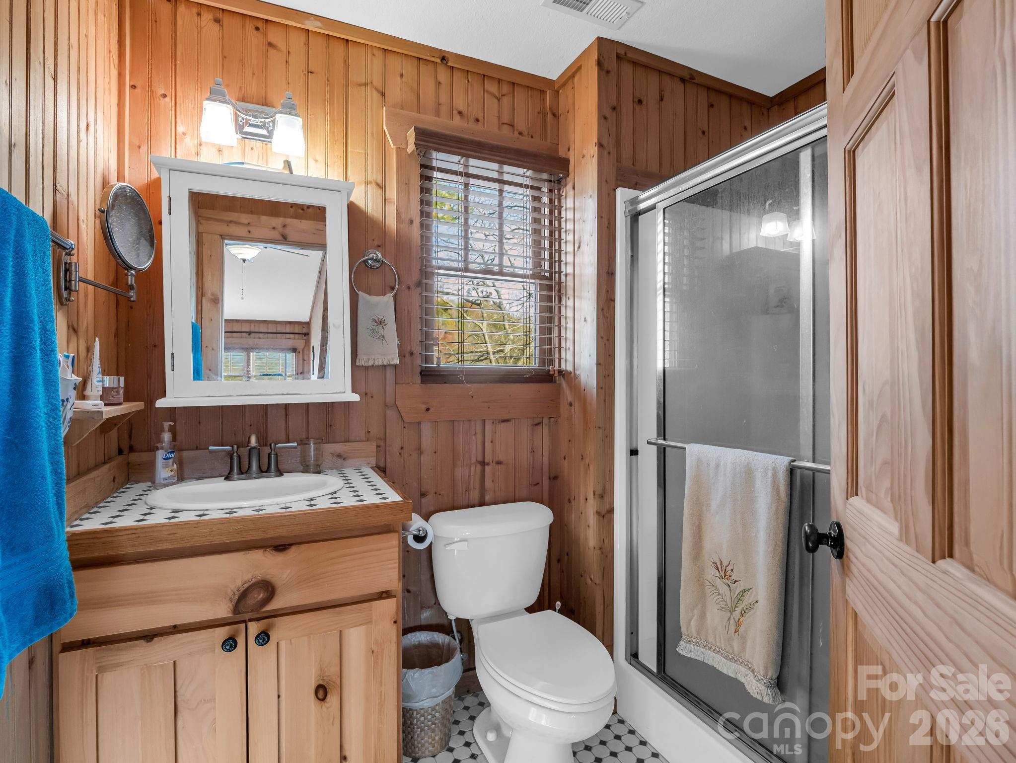 Lake Lure, North Carolina, 28746, United States, 4 Bedrooms Bedrooms, ,4 BathroomsBathrooms,Residential,For Sale,2000312