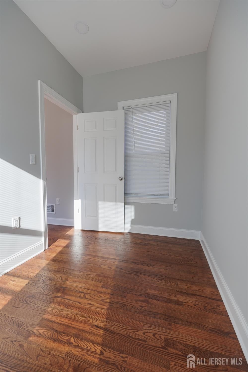 Plainfield, New Jersey, 07062, United States, 3 Bedrooms Bedrooms, ,1 BathroomBathrooms,Residential,For Sale,2005498