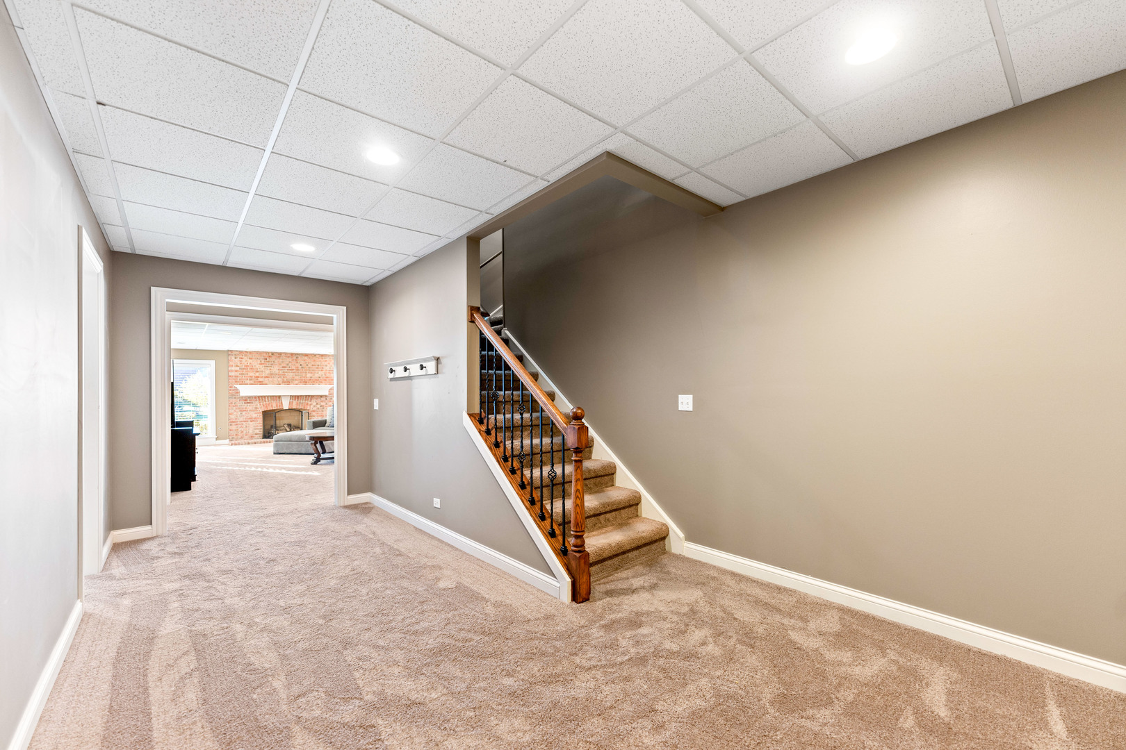 St. Charles, Illinois, 60175, United States, 5 Bedrooms Bedrooms, ,5 BathroomsBathrooms,Residential,For Sale,1989191