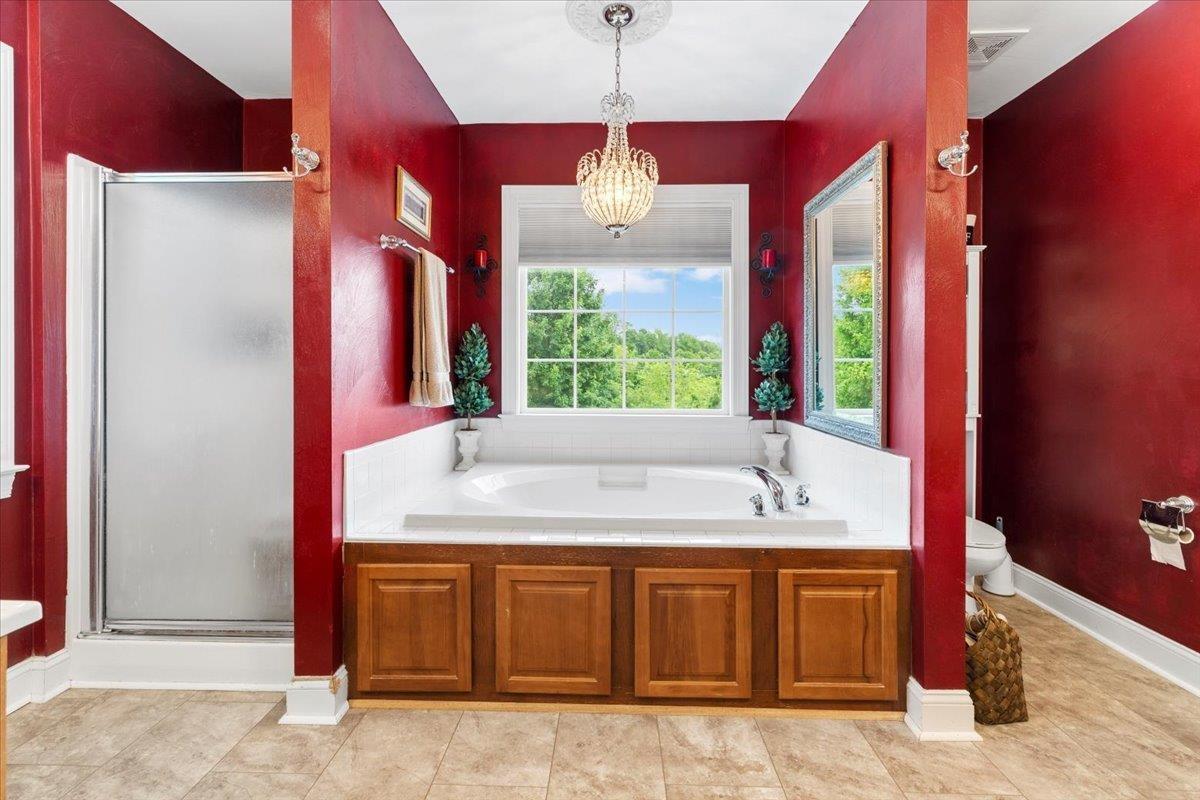 Blacksburg, Virginia, 24060, United States, 5 Bedrooms Bedrooms, ,4 BathroomsBathrooms,Residential,For Sale,1828215