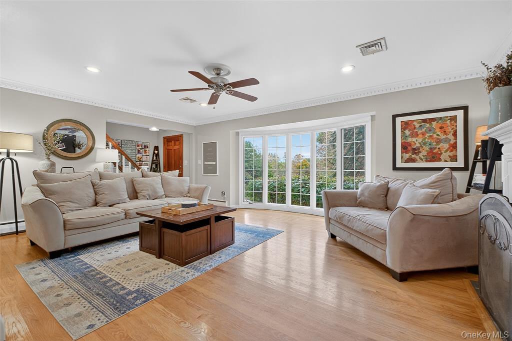 Poughkeepsie, New York, 12603, United States, 3 Bedrooms Bedrooms, ,2 BathroomsBathrooms,Residential,For Sale,1980252