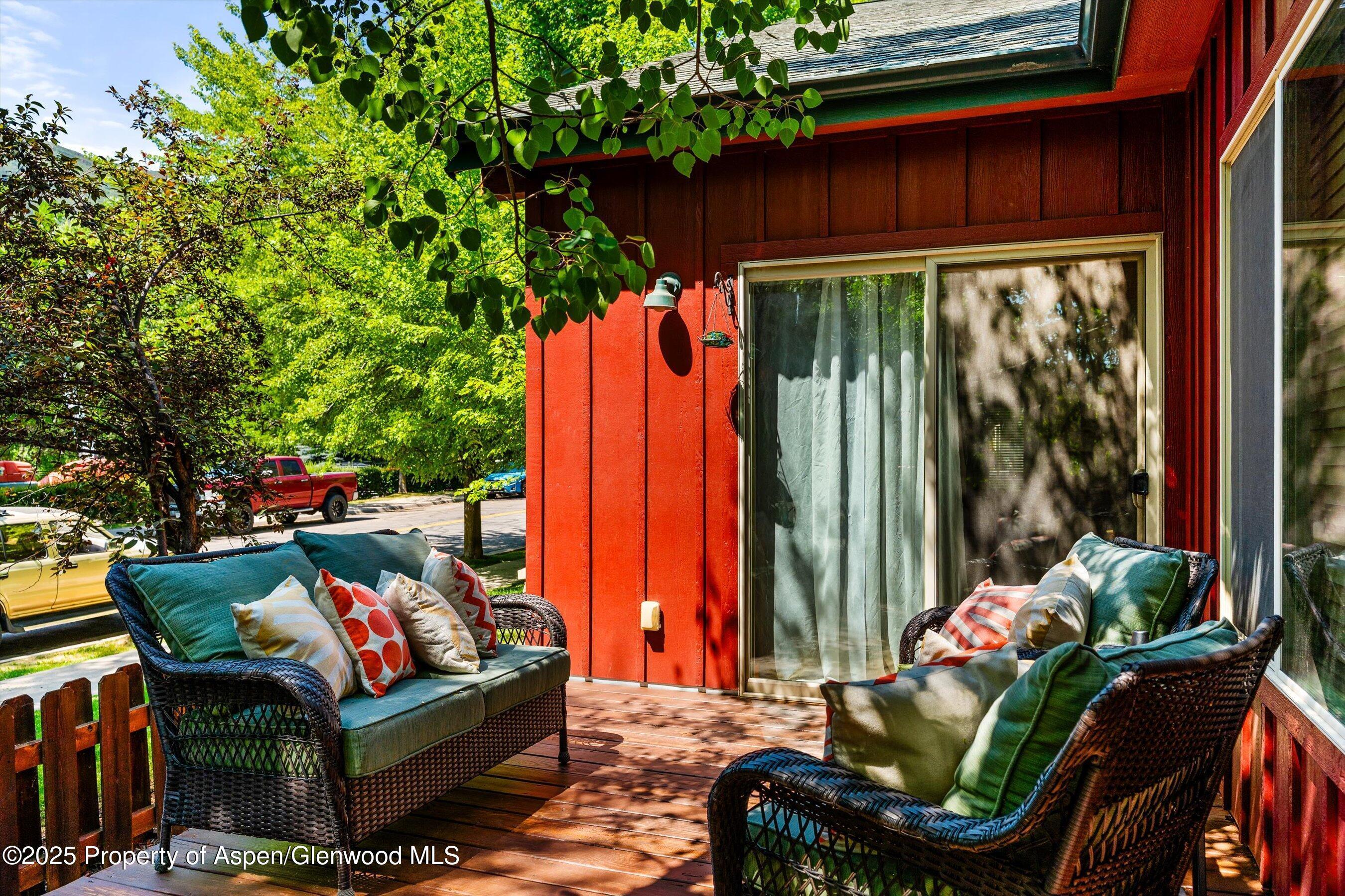 Glenwood Springs, Colorado, 81601, United States, 3 Bedrooms Bedrooms, ,3 BathroomsBathrooms,Residential,For Sale,1874511