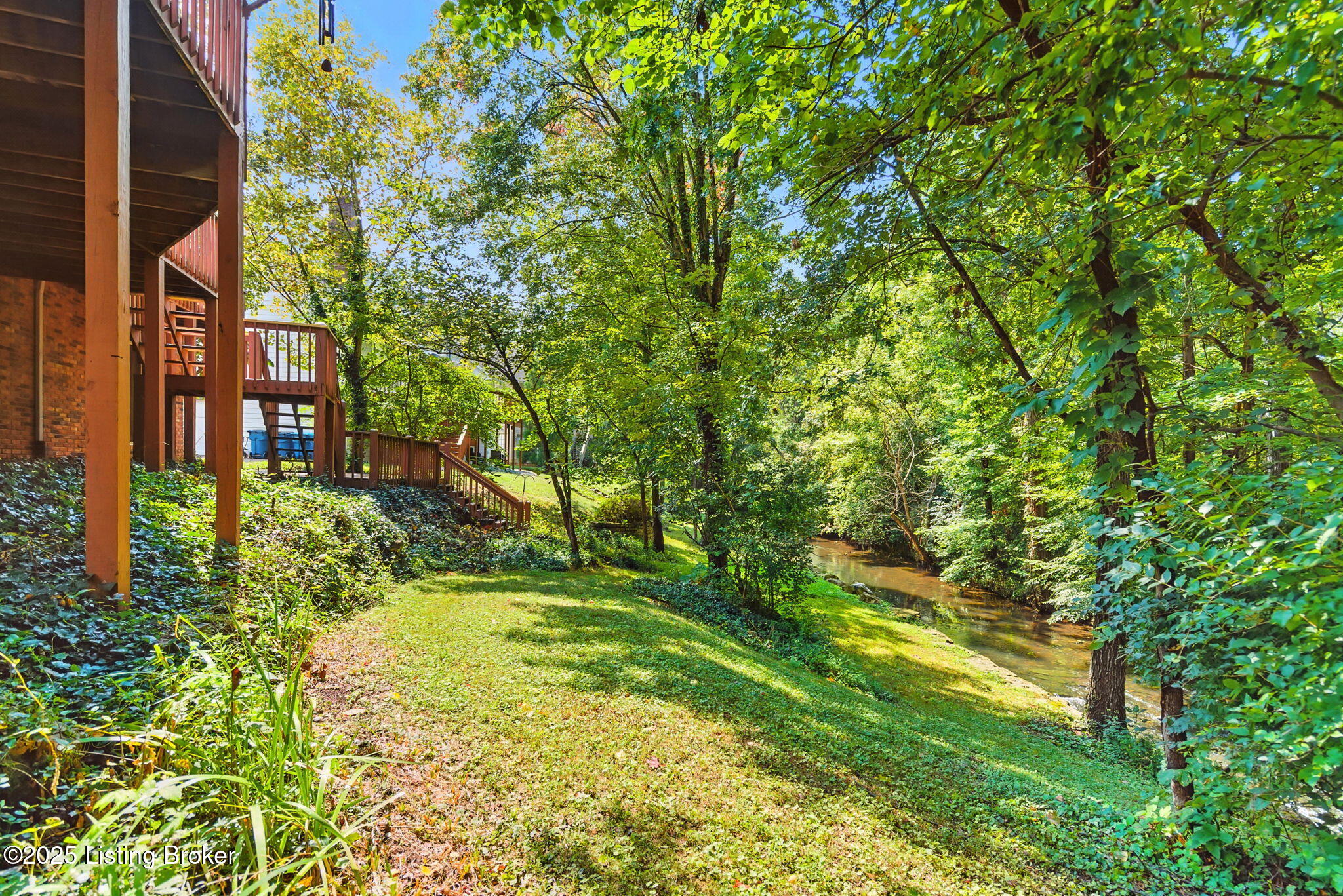 Prospect, Kentucky, 40059, United States, 4 Bedrooms Bedrooms, ,4 BathroomsBathrooms,Residential,For Sale,1941807