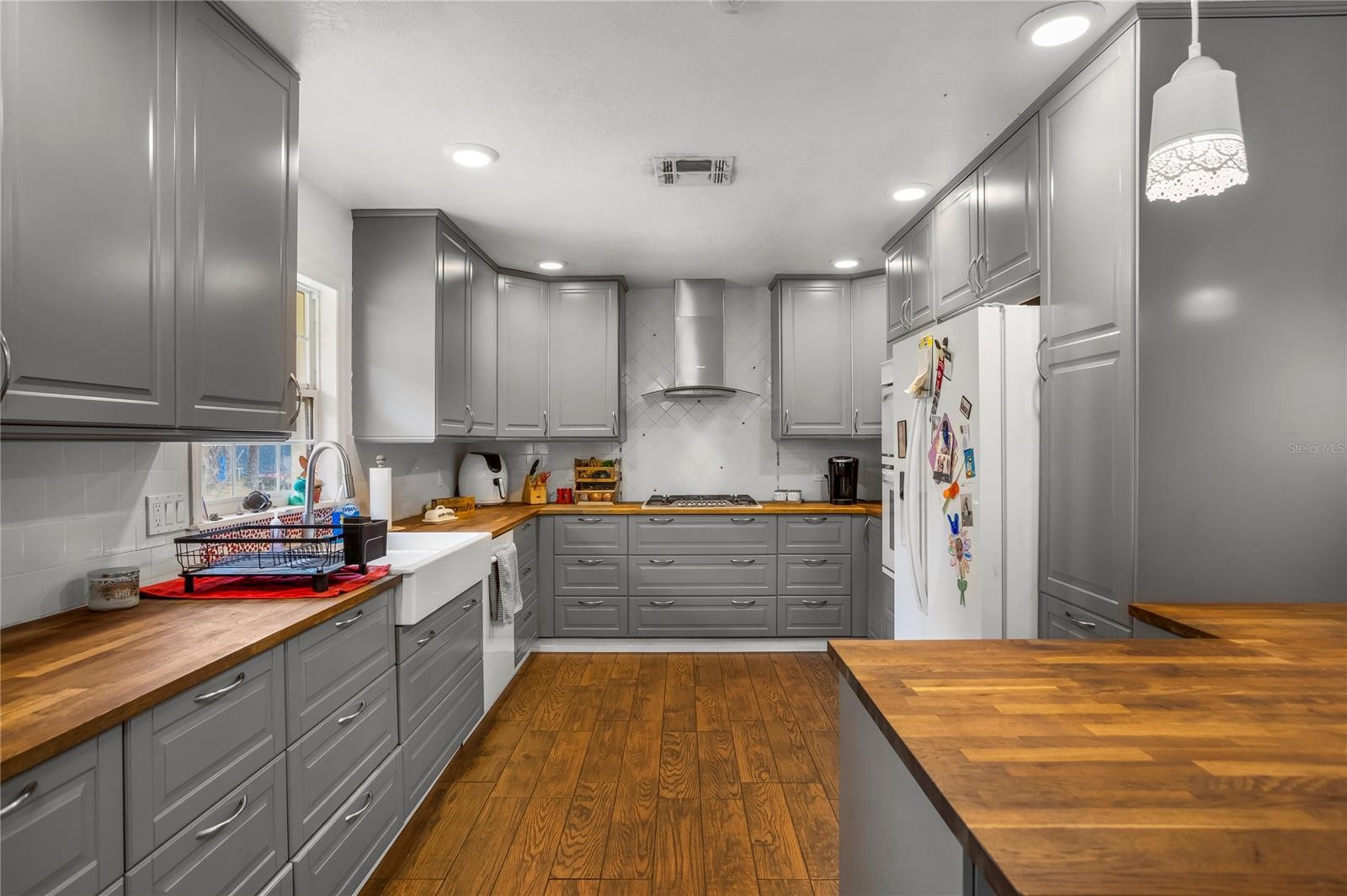 MIMS, Florida, 32754, United States, 3 Bedrooms Bedrooms, ,2 BathroomsBathrooms,Residential,For Sale,1878459
