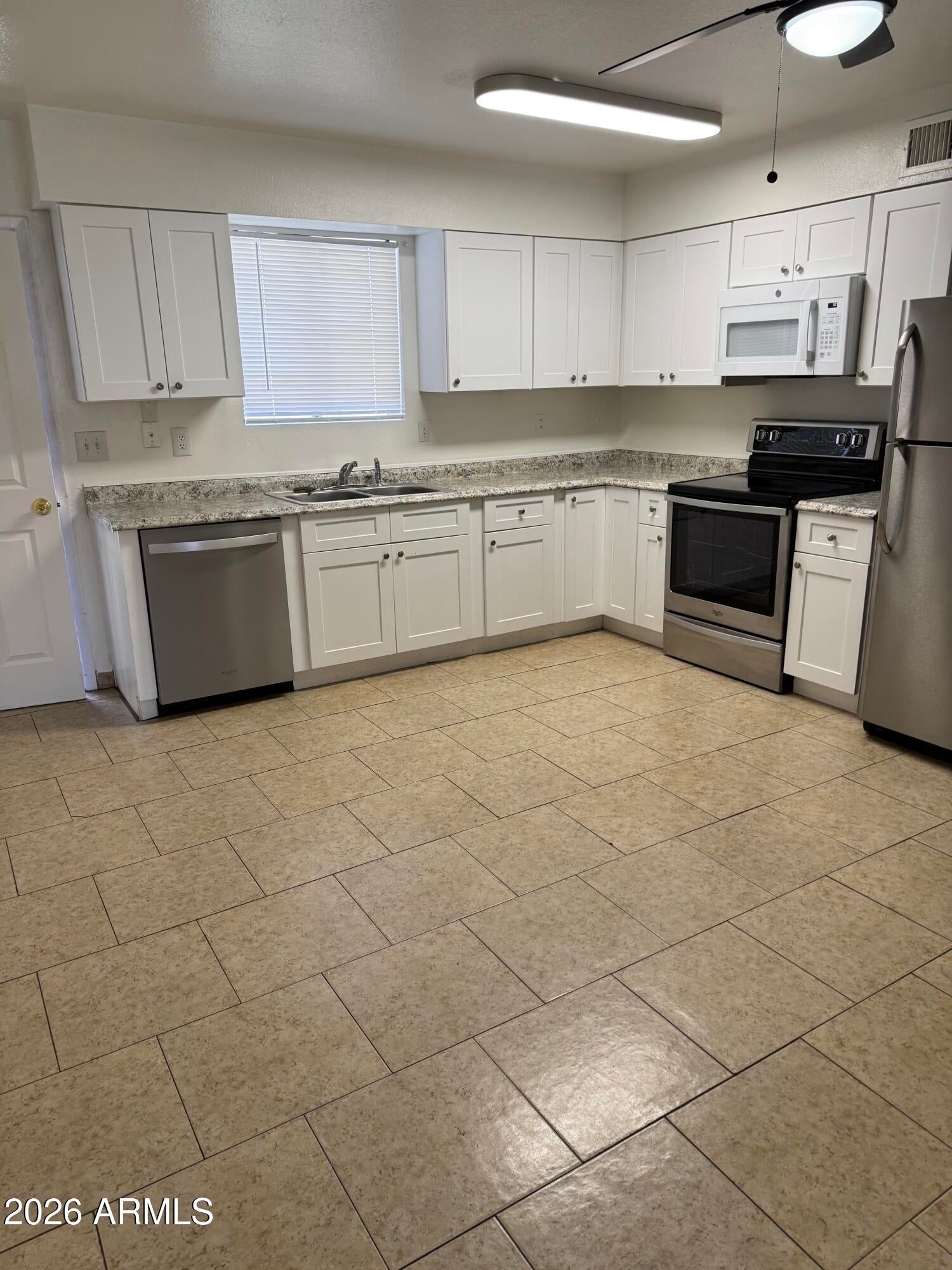 Golden Ln, Phoenix, AZ 85051