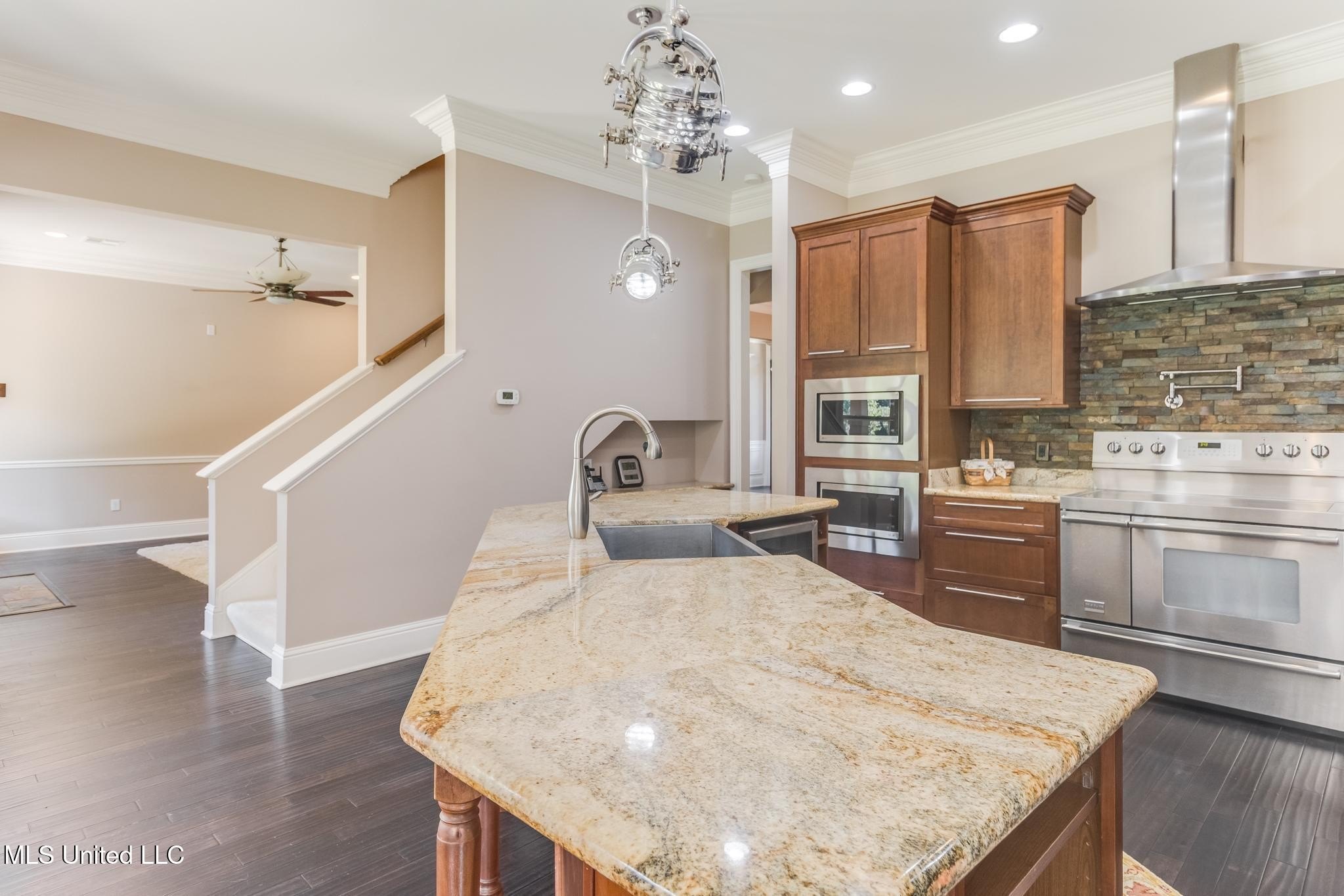 Pass Christian, Mississippi, 39571, United States, 3 Bedrooms Bedrooms, ,4 BathroomsBathrooms,Residential,For Sale,1981378