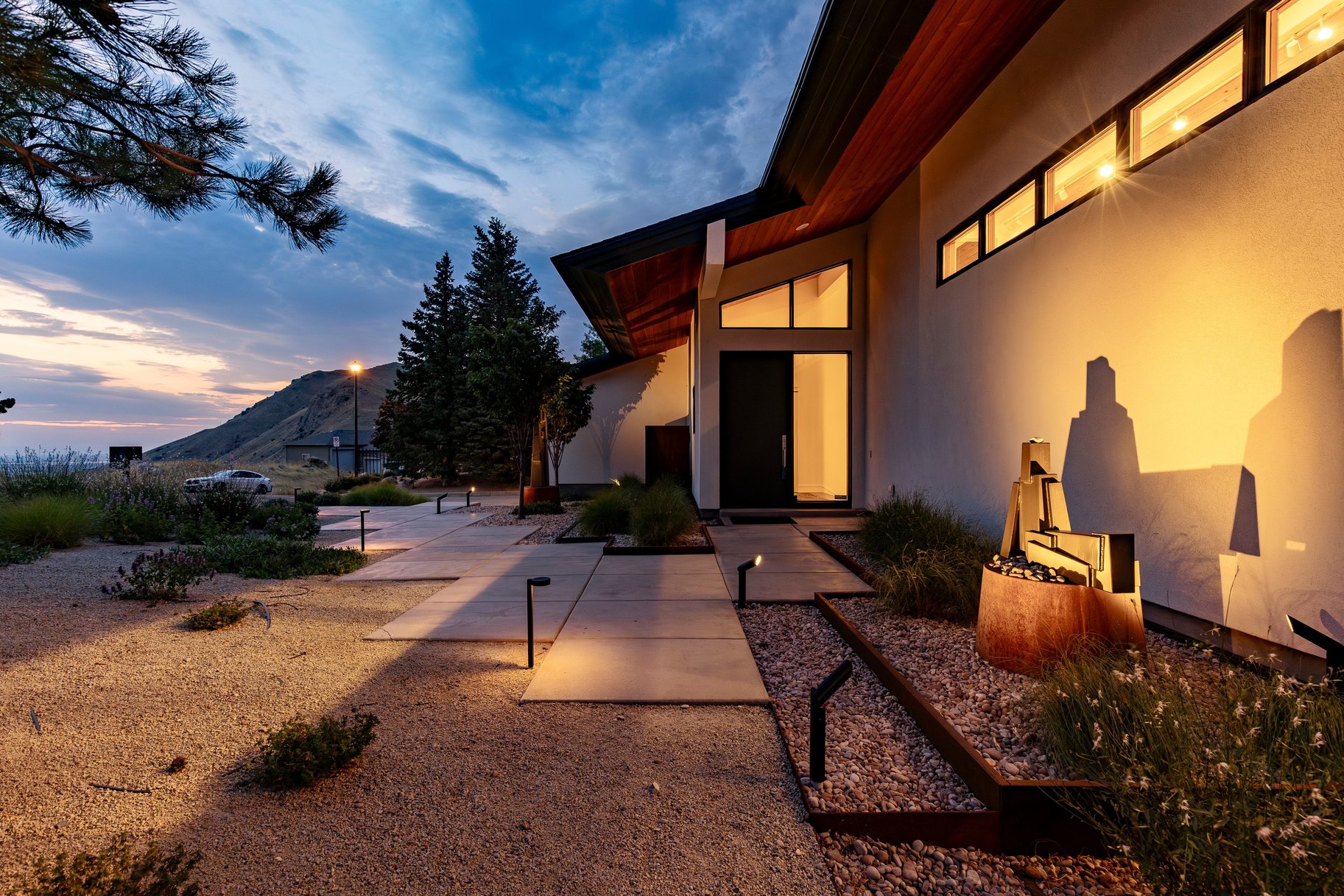  Stunning Contemporary Home with Commanding Views - 物件實景