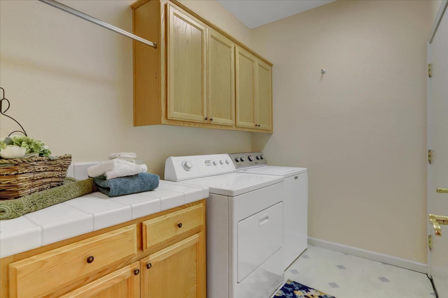 Grass Valley, California, 95945, United States, 2 Bedrooms Bedrooms, ,2 BathroomsBathrooms,Residential,For Sale,1990236