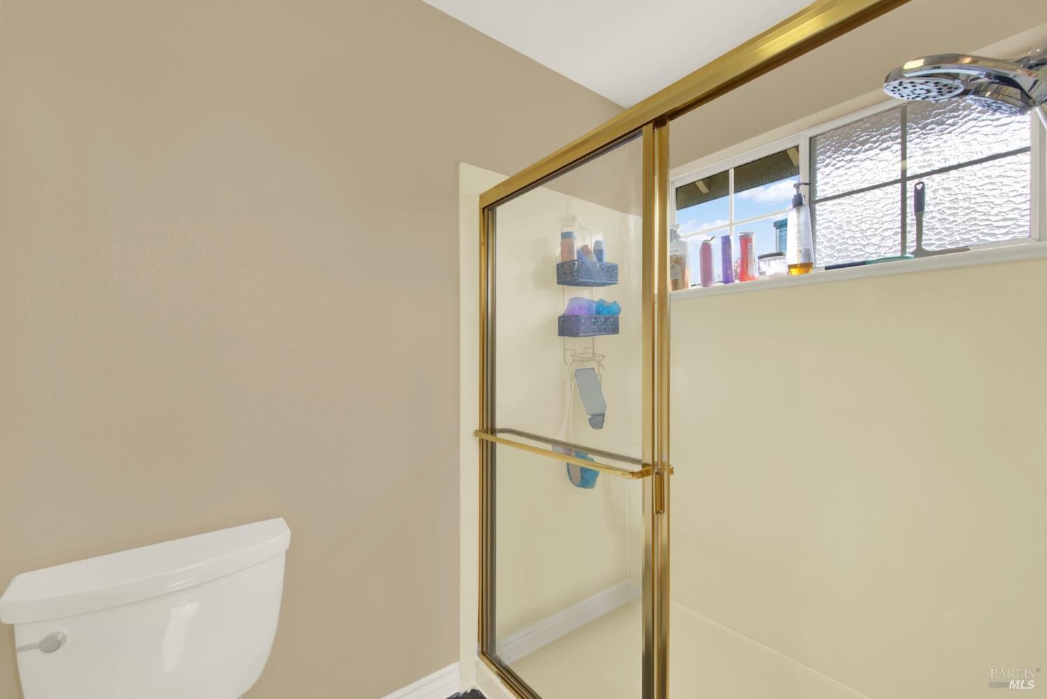 Dixon, California, 95620, United States, 5 Bedrooms Bedrooms, ,3 BathroomsBathrooms,Residential,For Sale,1992877