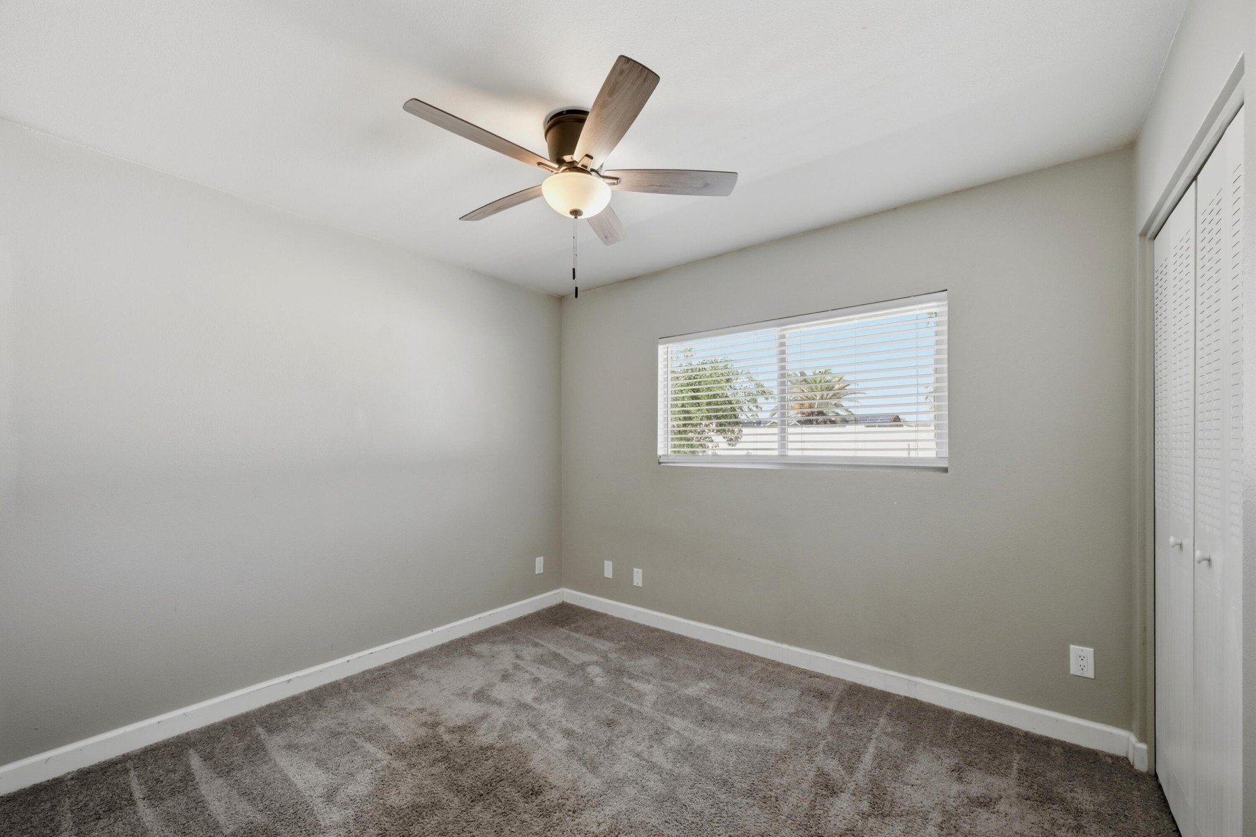  3040 E Dahlia Drive  Phoenix, AZ - 物件實景