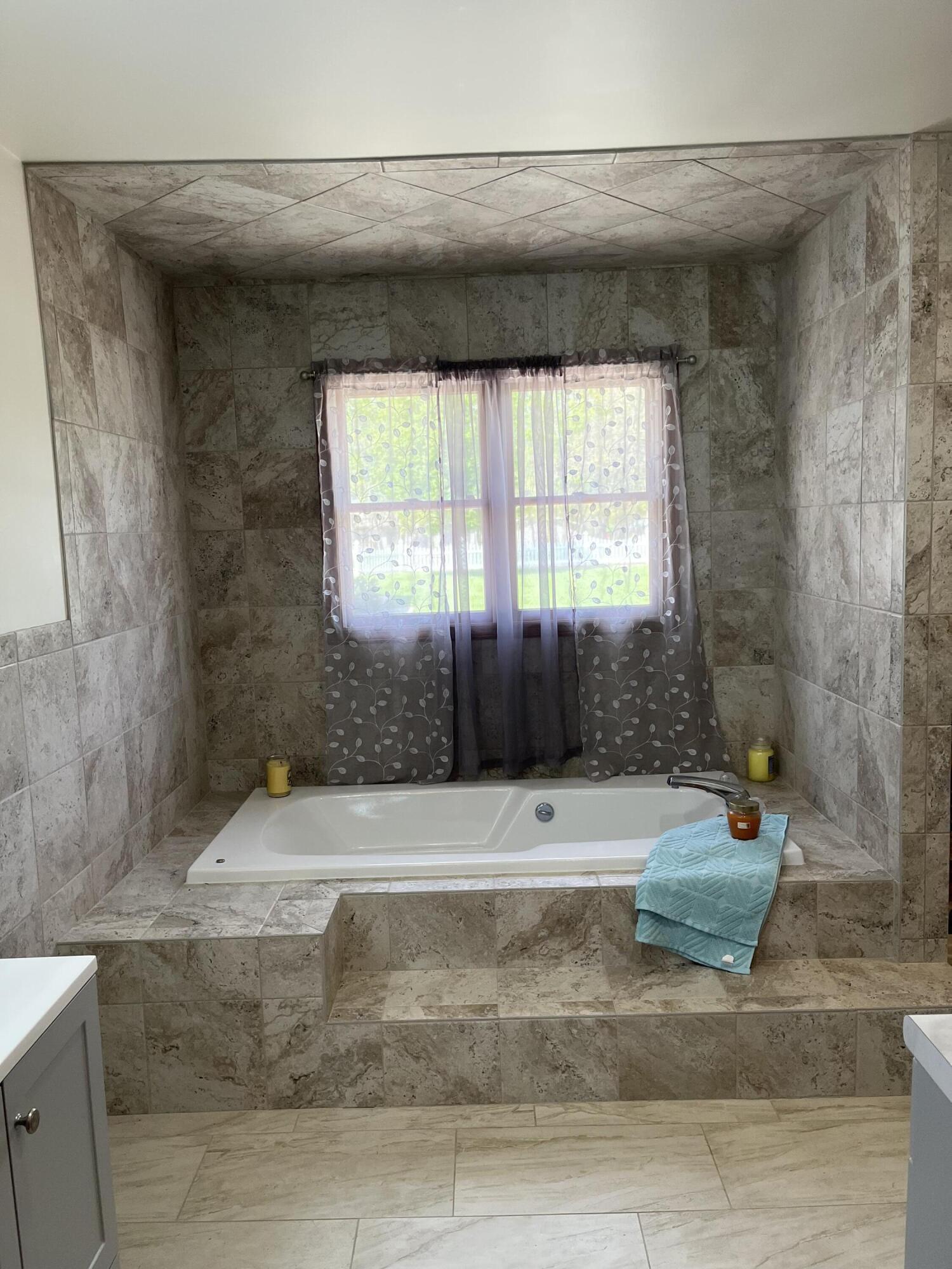 Crown Point, Indiana, 46307, United States, 3 Bedrooms Bedrooms, ,3 BathroomsBathrooms,Residential,For Sale,2040656