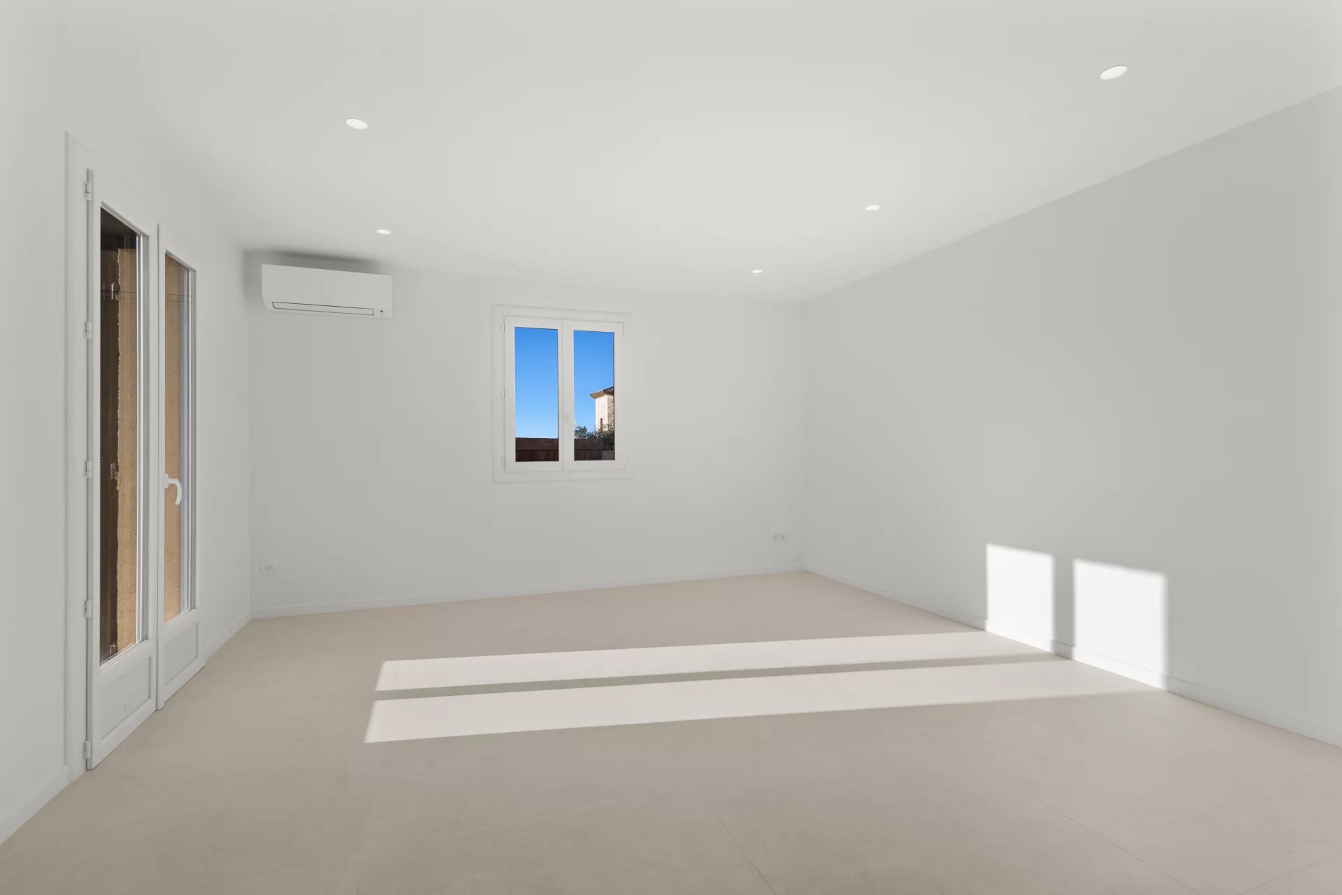 Opio, Provence-Alpes-Côte d’Azur, 06650, FR, 2 Bedrooms Bedrooms, ,1 BathroomBathrooms,Residential,For Sale,2002222