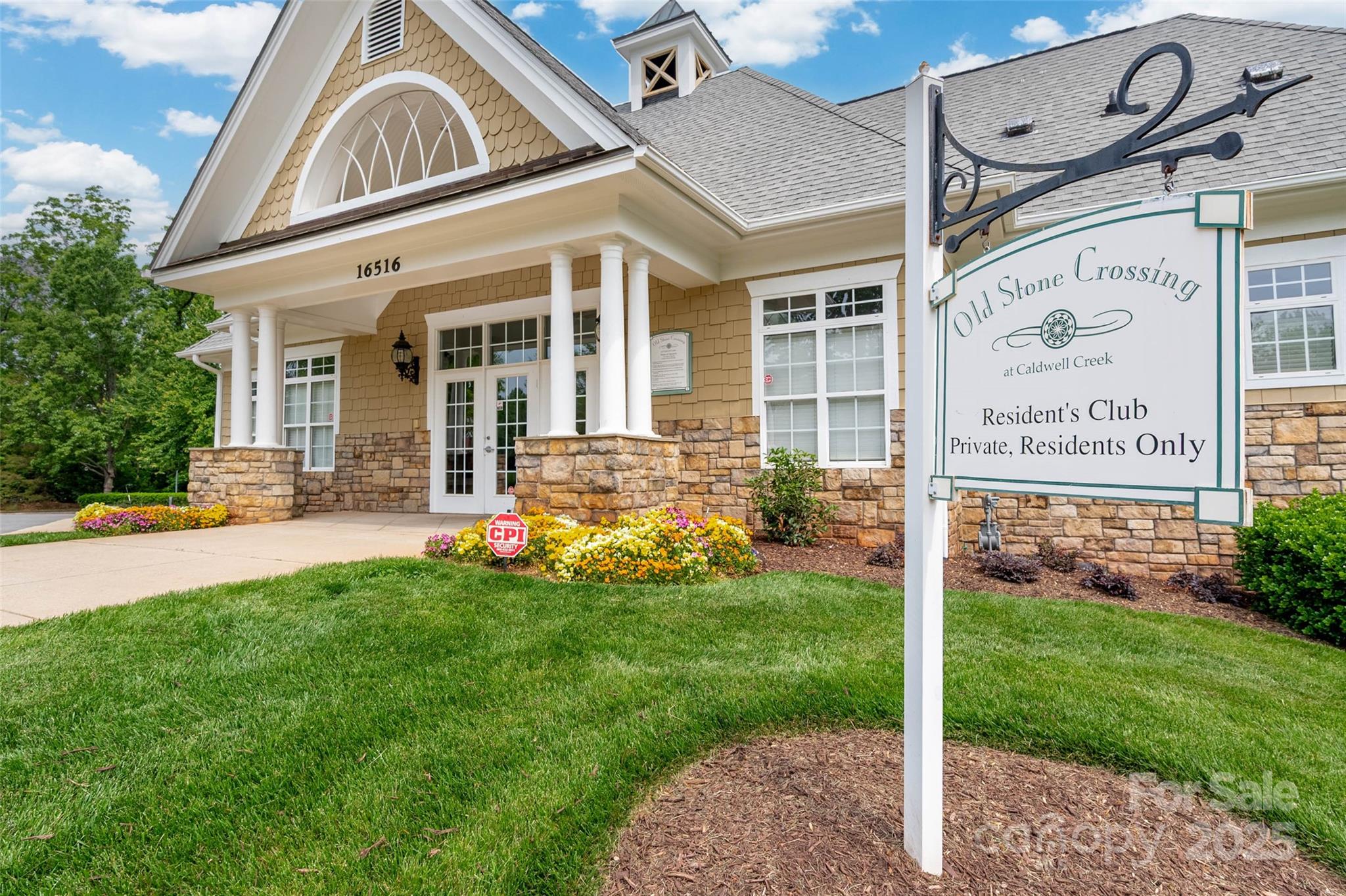 Charlotte, North Carolina, 28213, United States, 4 Bedrooms Bedrooms, ,3 BathroomsBathrooms,Residential,For Sale,1794508