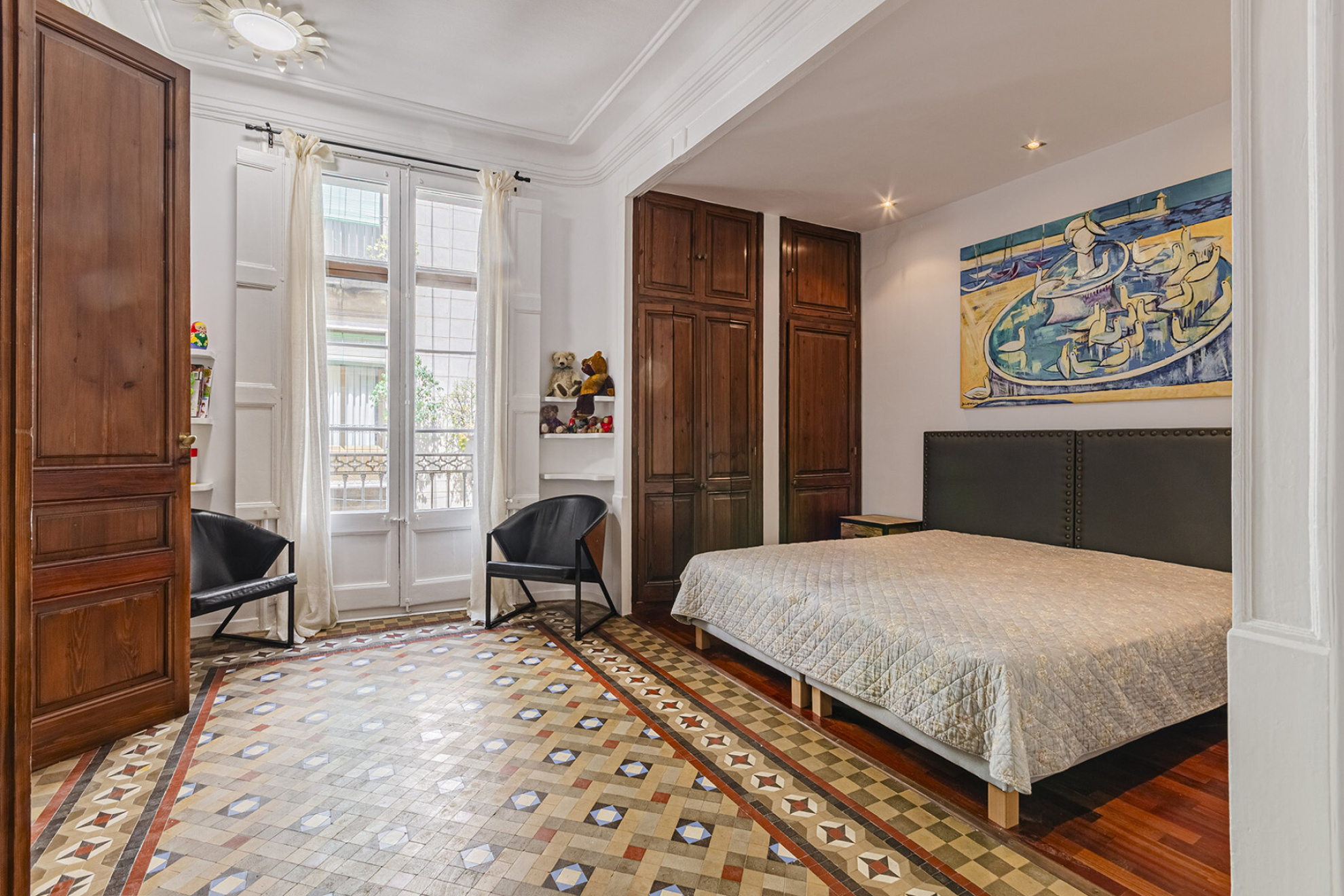  Large apartment with its own style in the oldest part of Barcelona - 物件實景