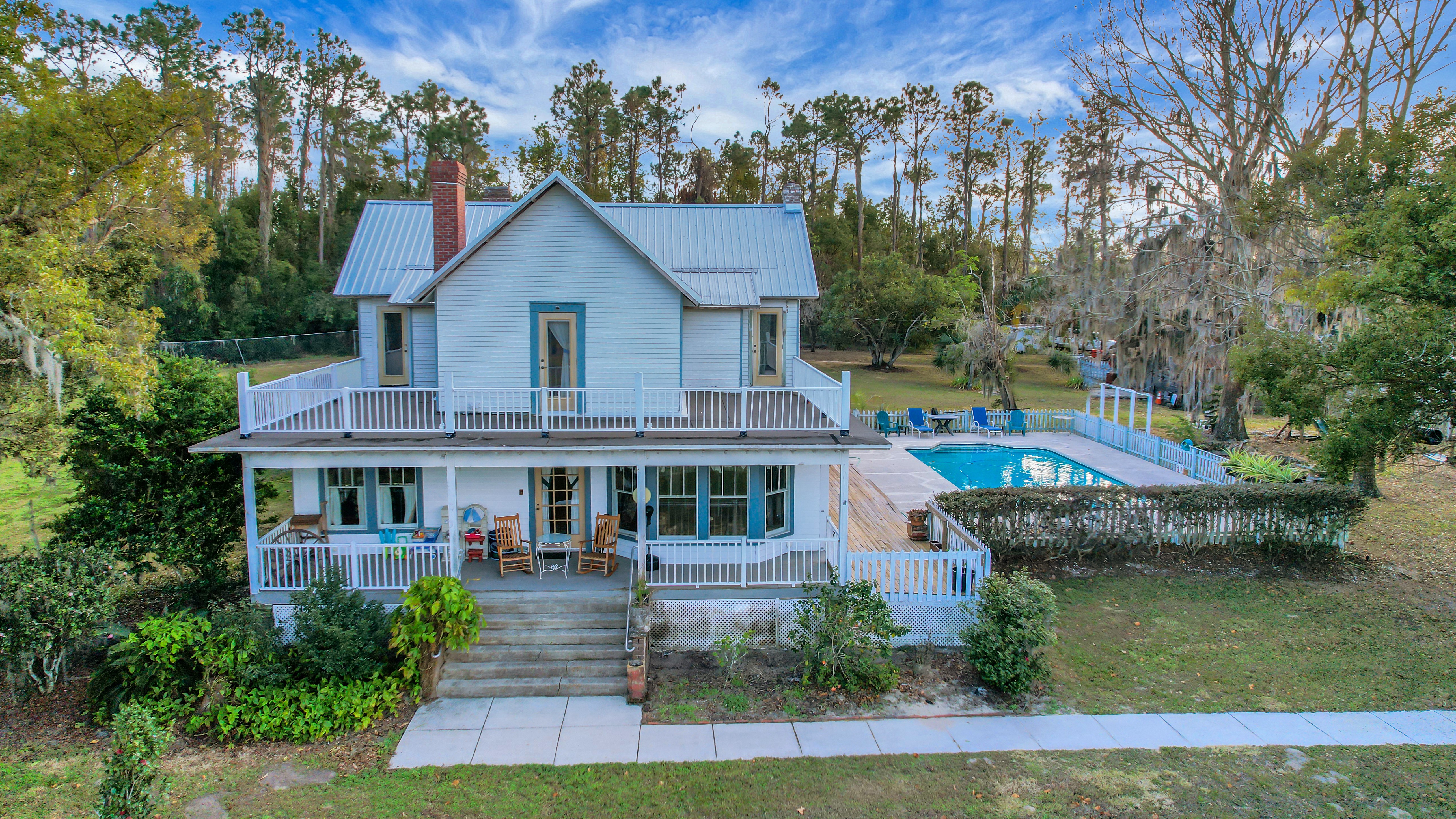 Yalaha, Florida, 34797, United States, 5 Bedrooms Bedrooms, ,4 BathroomsBathrooms,Residential,For Sale,1975837