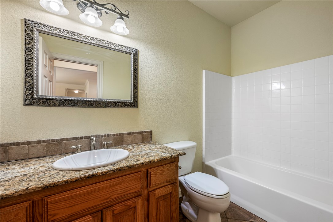 Bella Vista, Arkansas, 72714, United States, 4 Bedrooms Bedrooms, ,3 BathroomsBathrooms,Residential,For Sale,1916818
