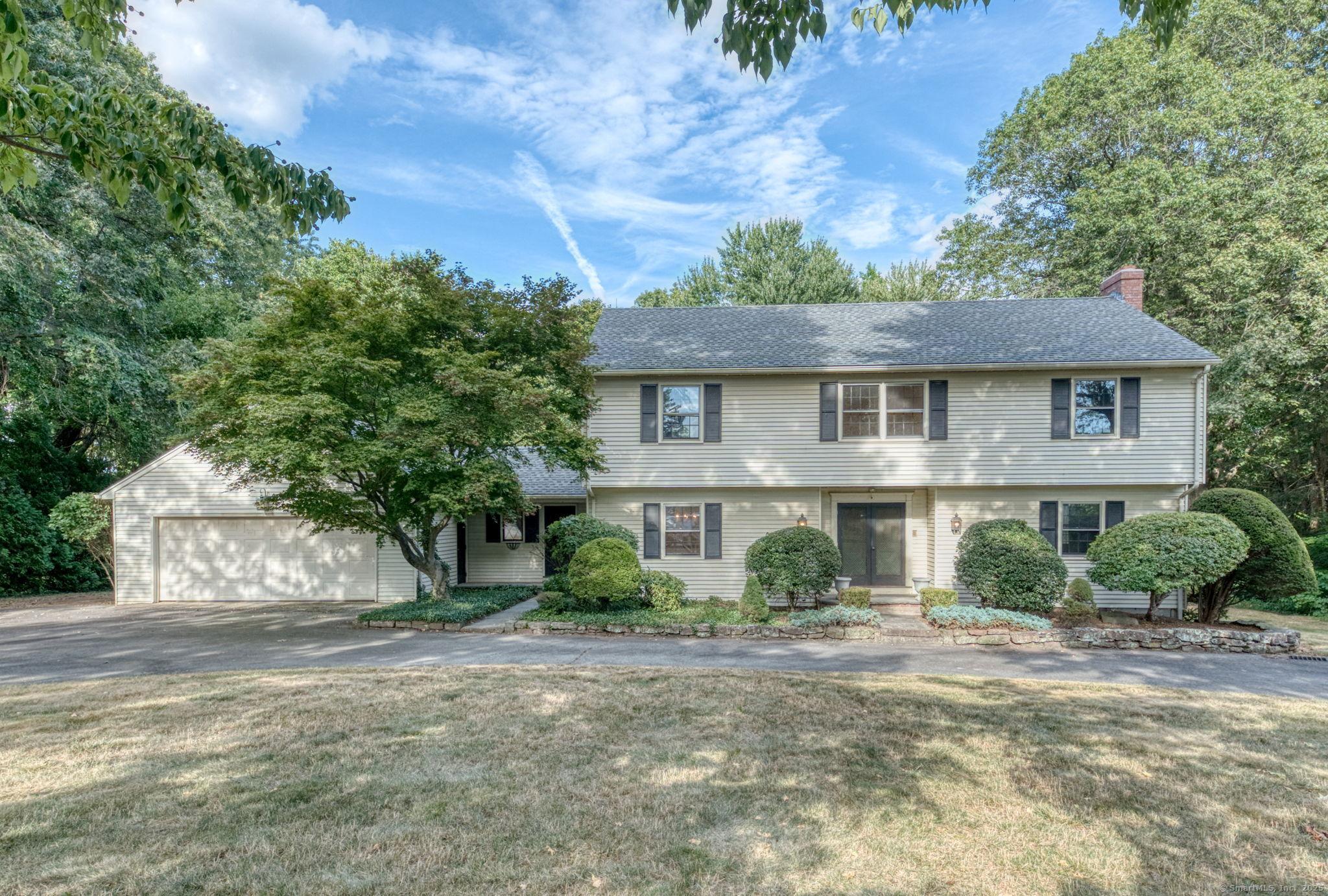 Wethersfield, Connecticut, 06109, United States, 4 Bedrooms Bedrooms, ,3 BathroomsBathrooms,Residential,For Sale,1935230