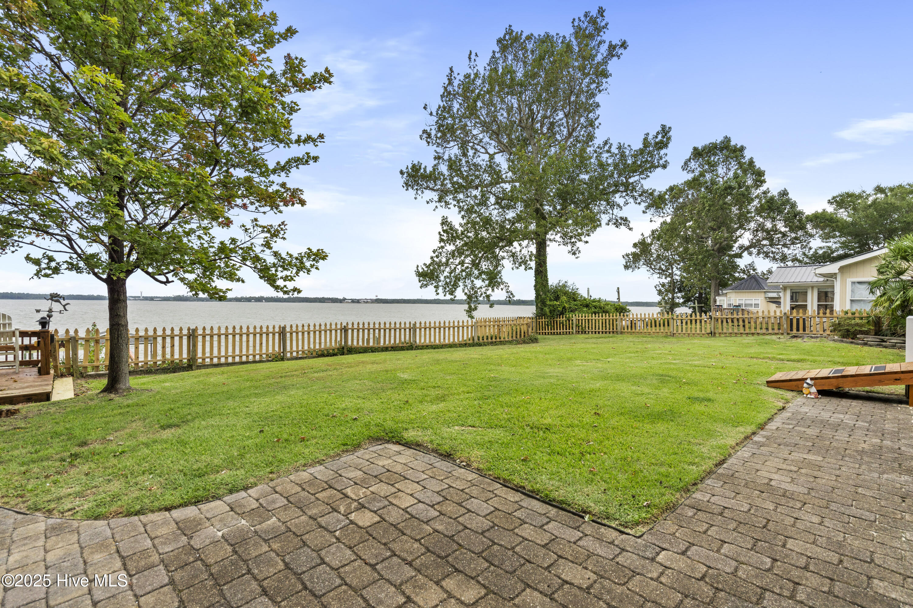 Sneads Ferry, North Carolina, 28460, United States, 4 Bedrooms Bedrooms, ,3 BathroomsBathrooms,Residential,For Sale,1947068
