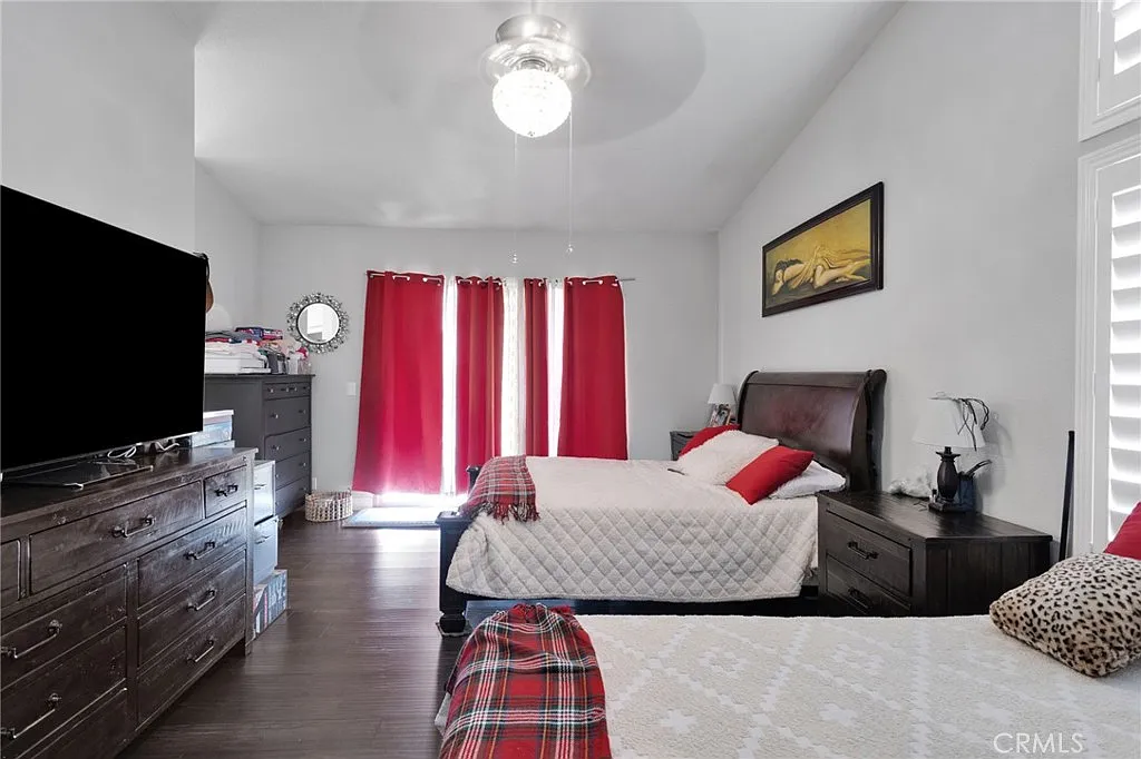 Apple Valley, California, 92308, United States, 4 Bedrooms Bedrooms, ,2 BathroomsBathrooms,Residential,For Sale,1974714