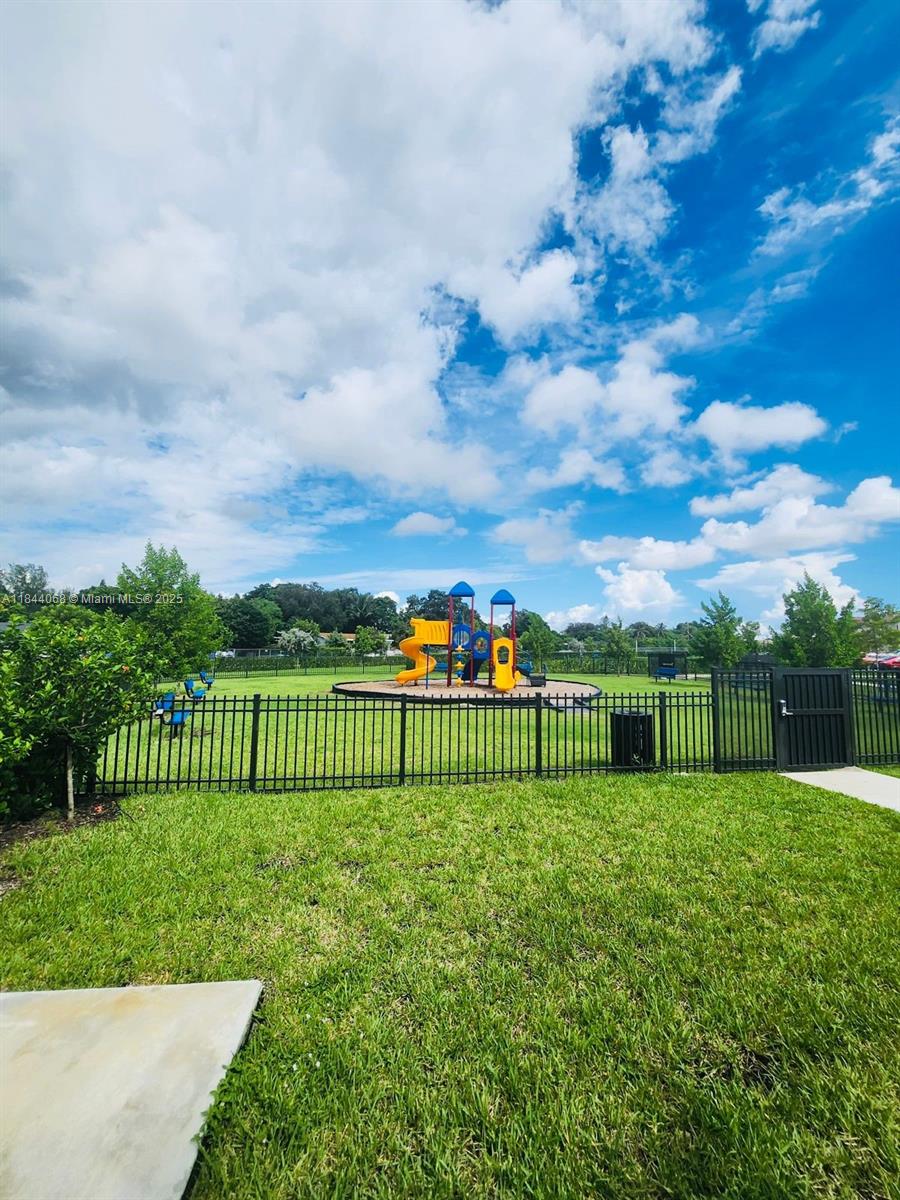 Miami, Florida, 33167, United States, 3 Bedrooms Bedrooms, ,3 BathroomsBathrooms,Residential,For Sale,1898426