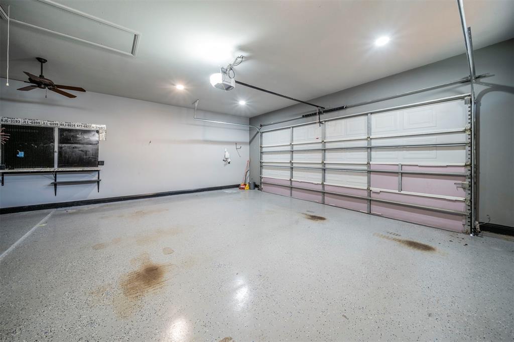 Arlington, Texas, 76017, United States, 4 Bedrooms Bedrooms, ,5 BathroomsBathrooms,Residential,For Sale,1982426