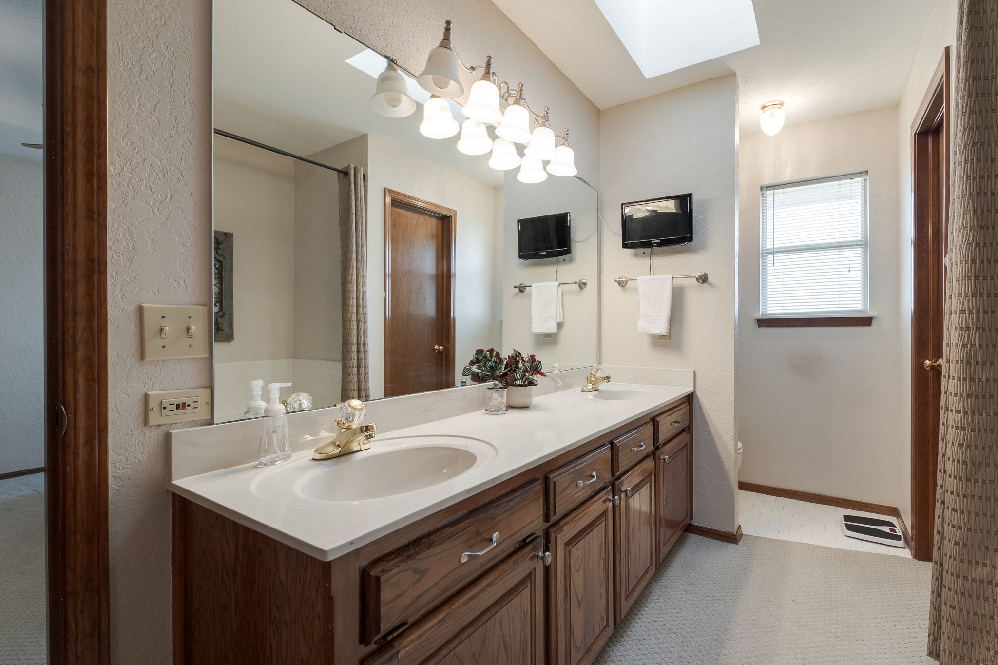  10021 Dover Drive, Yukon, OK 73099 - 物件實景