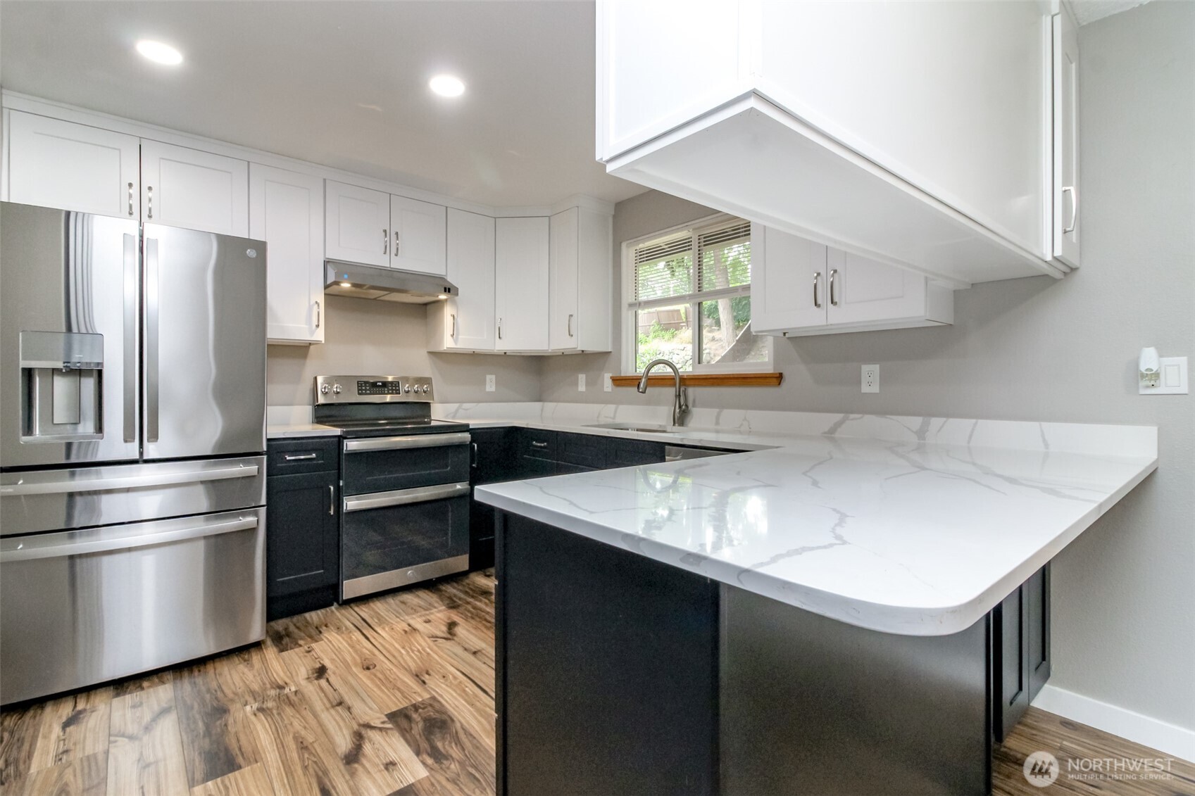 Tacoma, Washington, 98444, United States, 4 Bedrooms Bedrooms, ,2 BathroomsBathrooms,Residential,For Sale,1977336