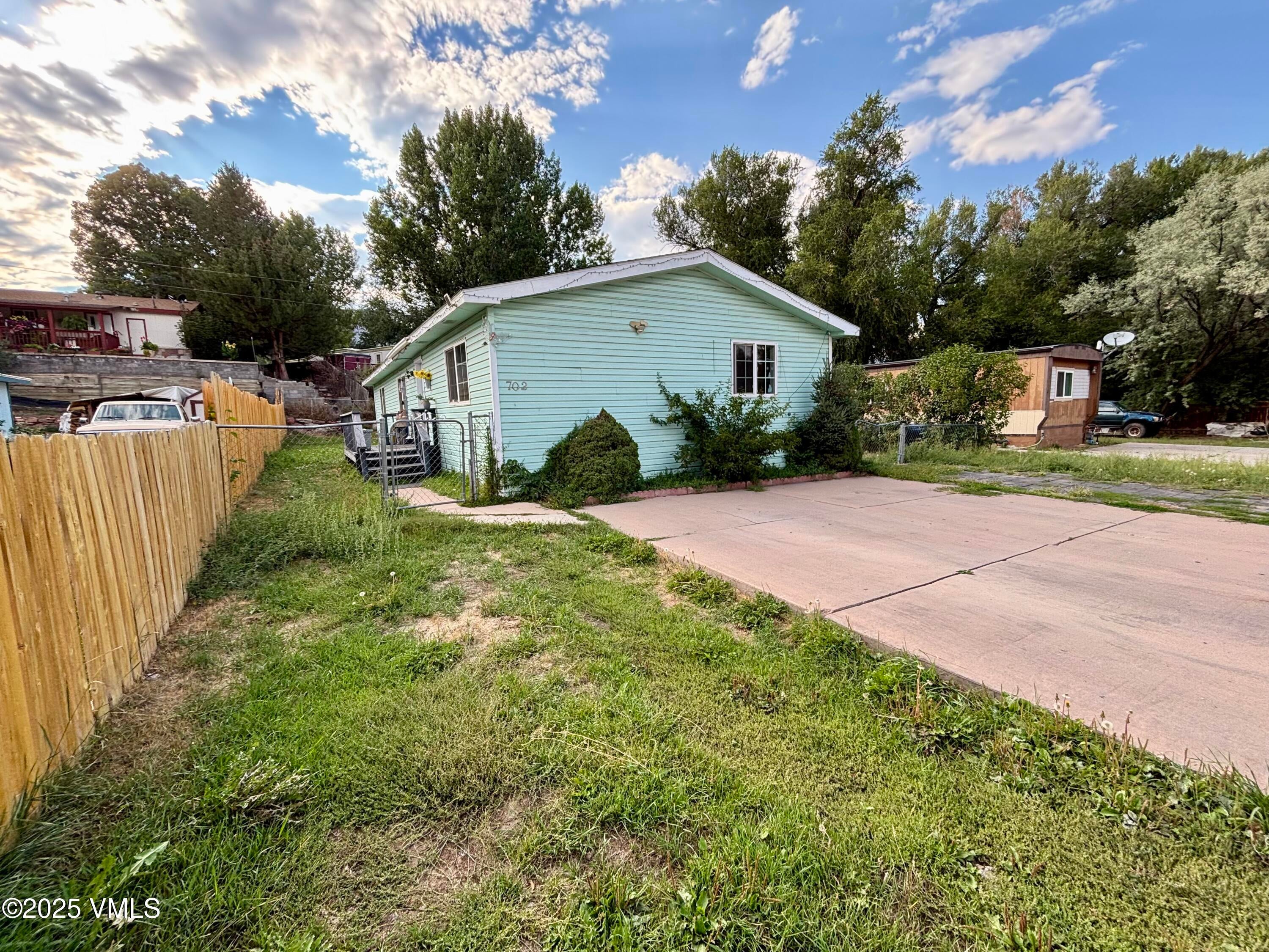Gypsum, Colorado, 81637, United States, 3 Bedrooms Bedrooms, ,2 BathroomsBathrooms,Residential,For Sale,1986090