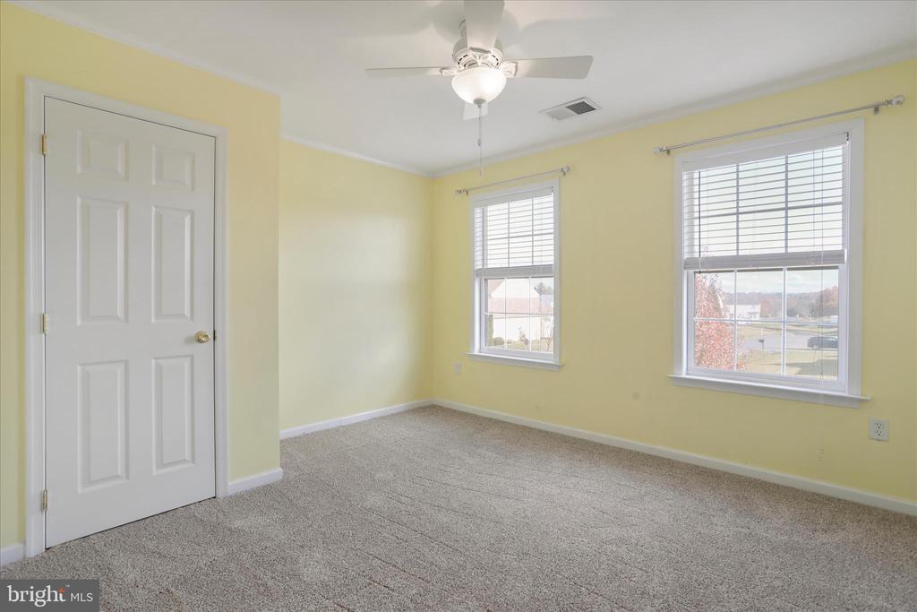 Bunker Hill, West Virginia, 25413, United States, 4 Bedrooms Bedrooms, ,4 BathroomsBathrooms,Residential,For Sale,1991457