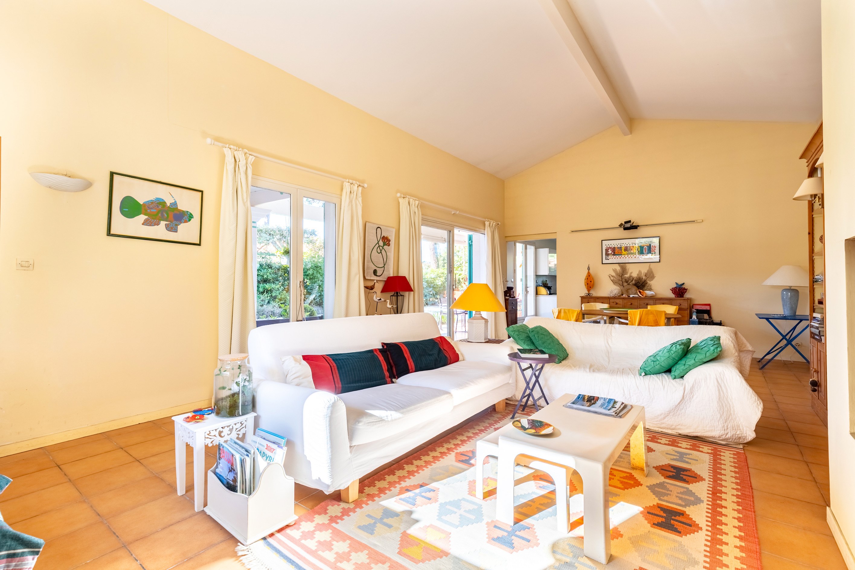  LES VALLONS DU FERRET – SINGLE-LEVEL HOUSE WITH SWIMMING POOL IN A QUIET LOCATI… - 物件實景
