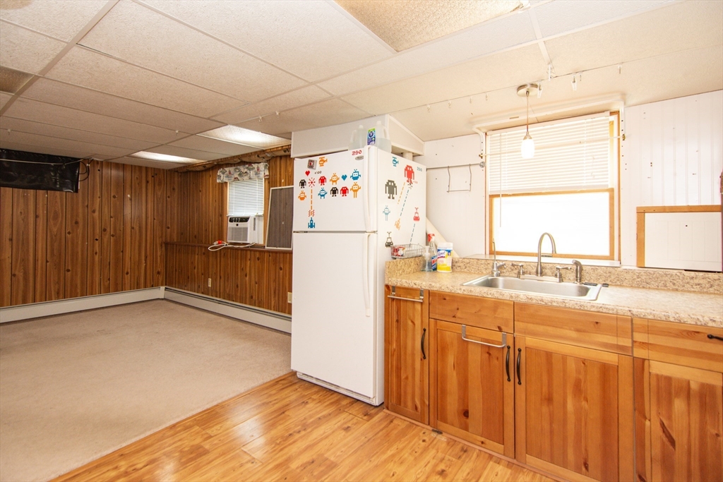 Hanson, Massachusetts, 02341, United States, 3 Bedrooms Bedrooms, ,Residential,For Sale,1920673