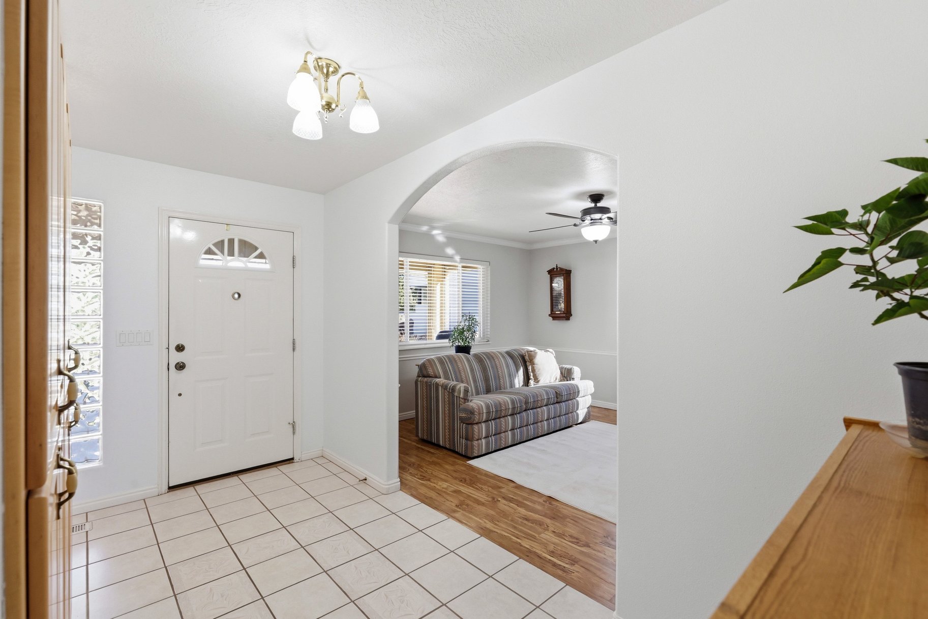  Peaceful Cul-De-Sac Living: Single-Level Home Against Red Rock Views - 物件實景
