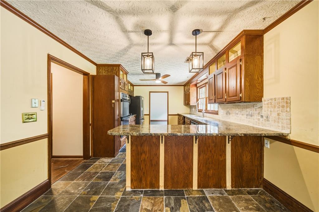 Roswell, Georgia, 30076, United States, 4 Bedrooms Bedrooms, ,3 BathroomsBathrooms,Residential,For Sale,2049337