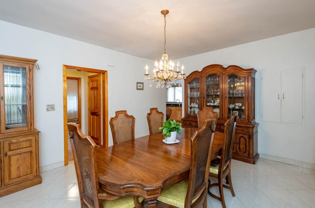 87 Hull Street, Belmont, Massachusetts, 02478, United States, 6 Bedrooms Bedrooms, ,3 BathroomsBathrooms,Residential,For Sale,87 Hull Street,1010011