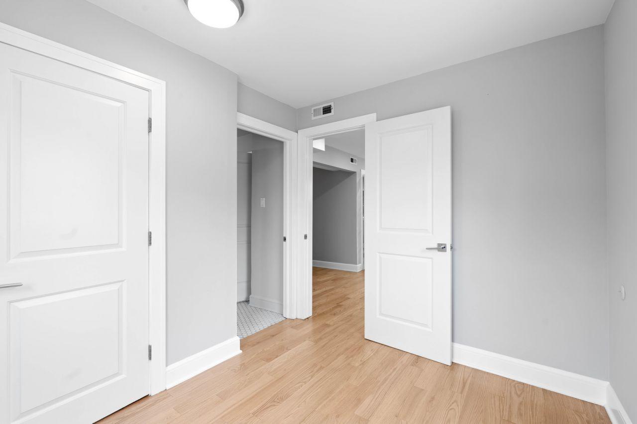 Des Plaines, Illinois, 60016, United States, 4 Bedrooms Bedrooms, ,2 BathroomsBathrooms,Residential,For Sale,1826836