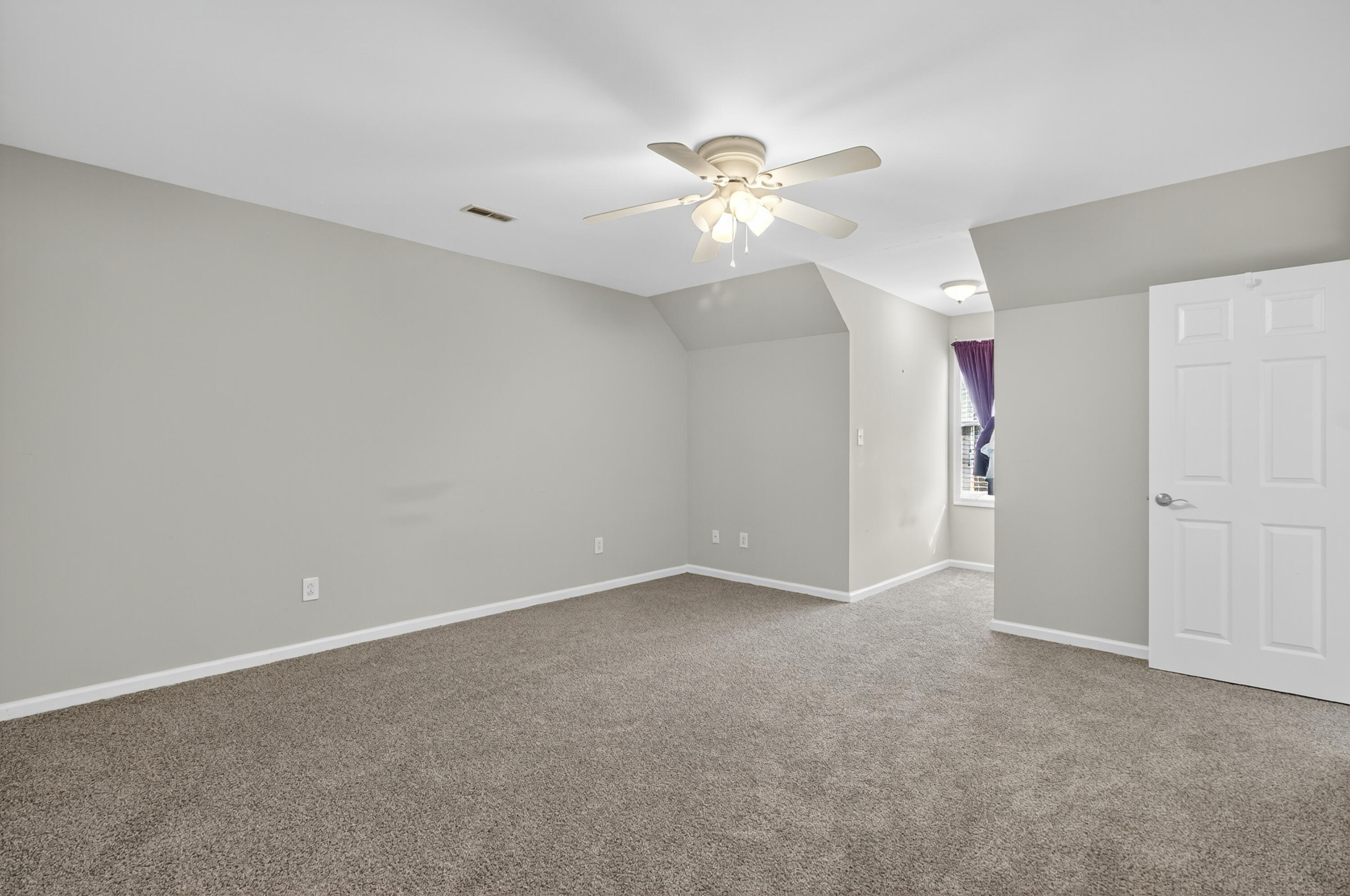 Saint George, South Carolina, 29477, United States, 4 Bedrooms Bedrooms, ,3 BathroomsBathrooms,Residential,For Sale,1939883