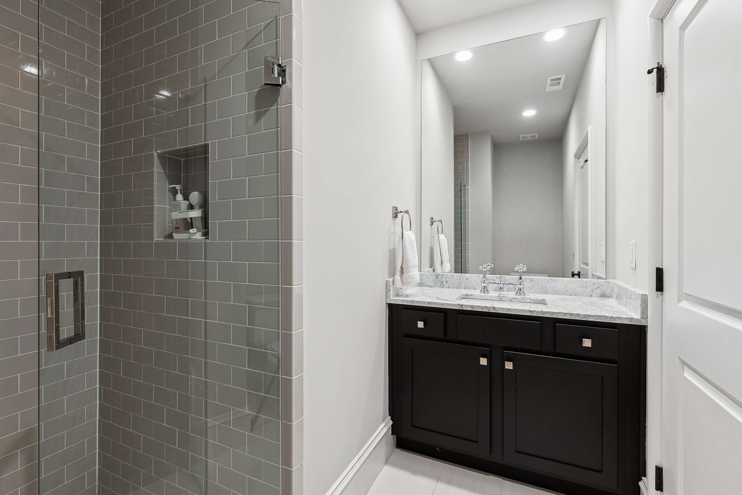  Stunning Townhome in Decatur
