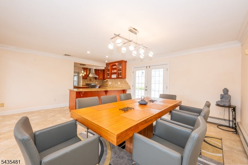Wayne Twp., New Jersey, 07470, United States, 4 Bedrooms Bedrooms, ,3 BathroomsBathrooms,Residential,For Sale,2049437
