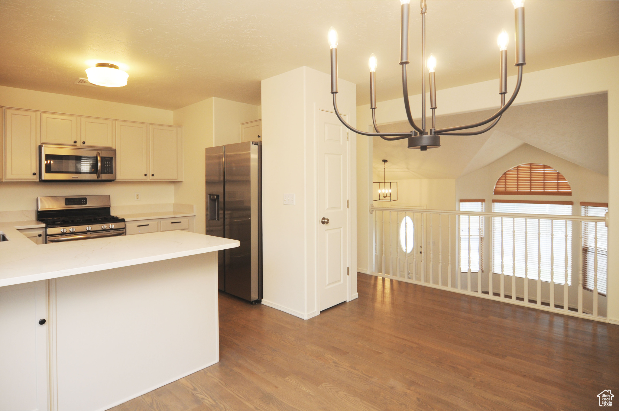 Clinton, Utah, 84015, United States, 4 Bedrooms Bedrooms, ,3 BathroomsBathrooms,Residential,For Sale,1970370