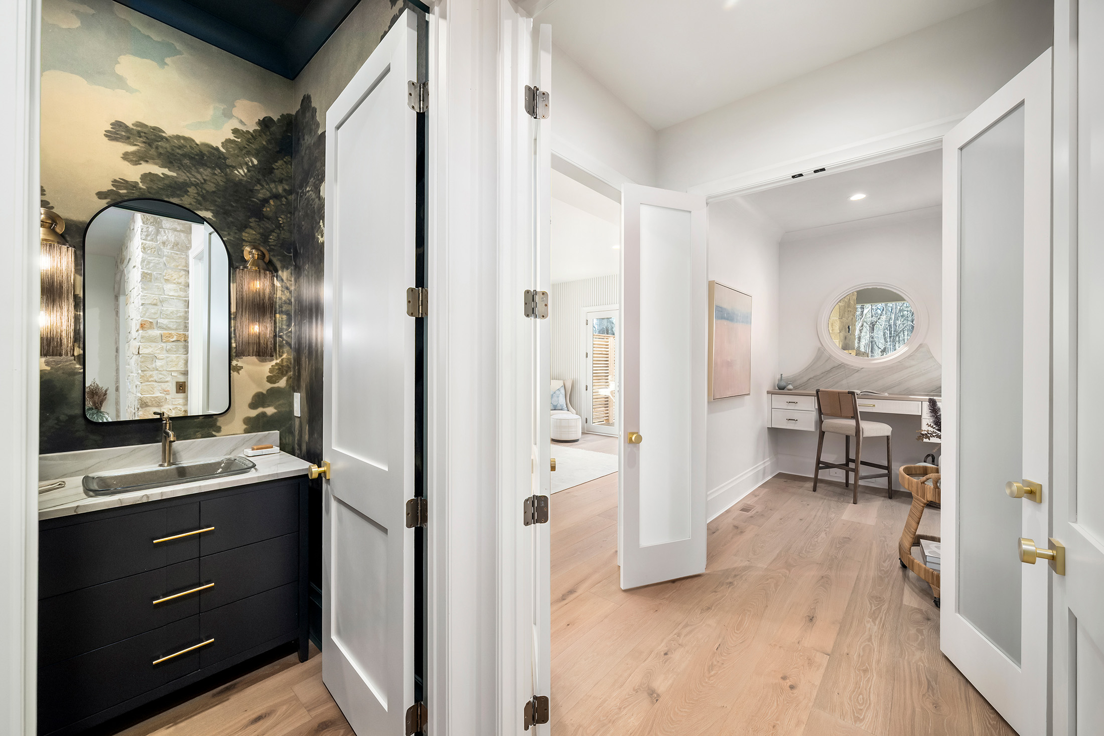  Timeless Craftsmanship in Gated Estate on Over Two Private Acres - 物件實景