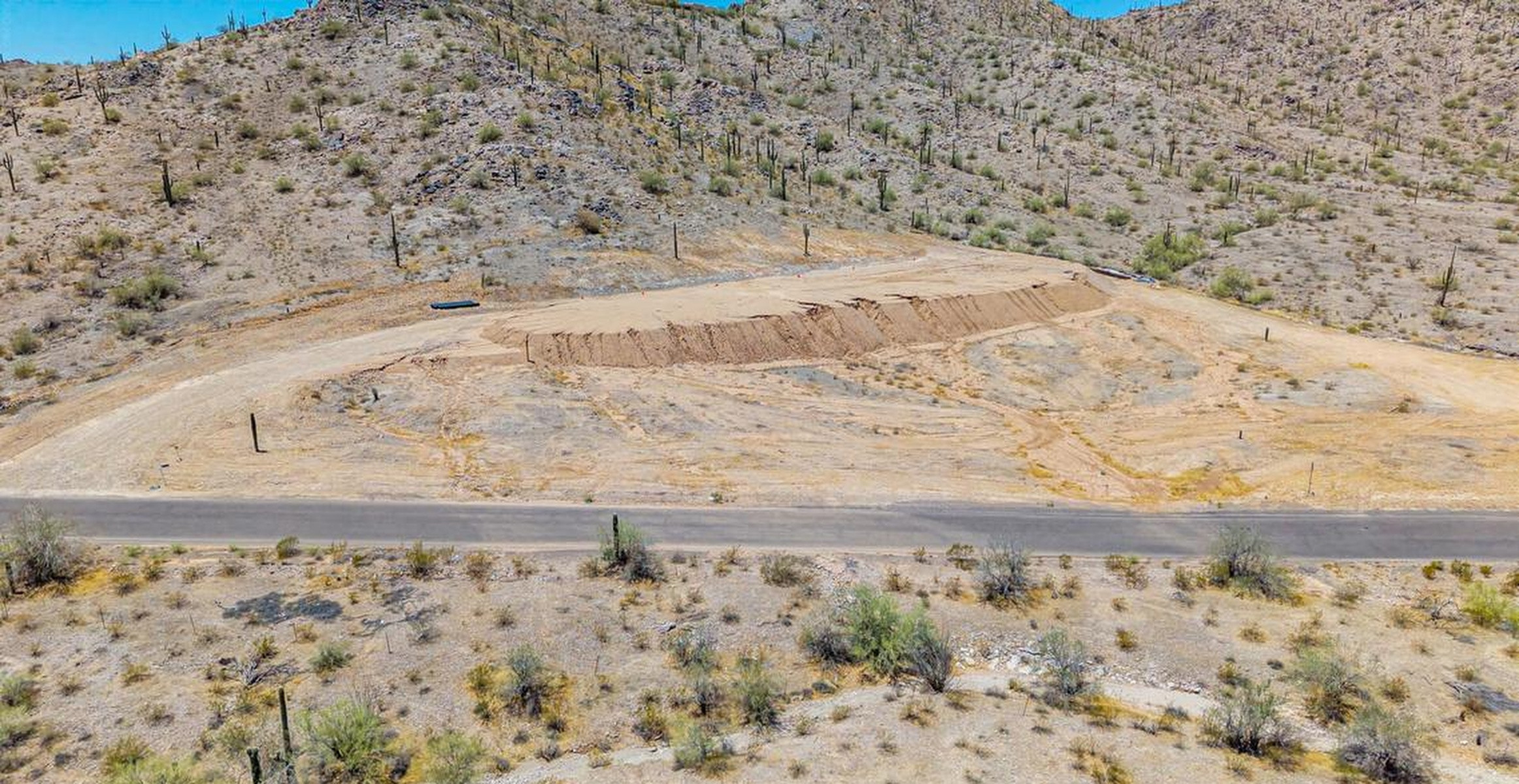  12608 N Sleeping Coyote Drive  Oro Valley, AZ - 物件實景