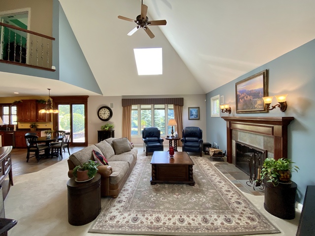 Mokena, Illinois, 60448, United States, 5 Bedrooms Bedrooms, ,4 BathroomsBathrooms,Residential,For Sale,1915819