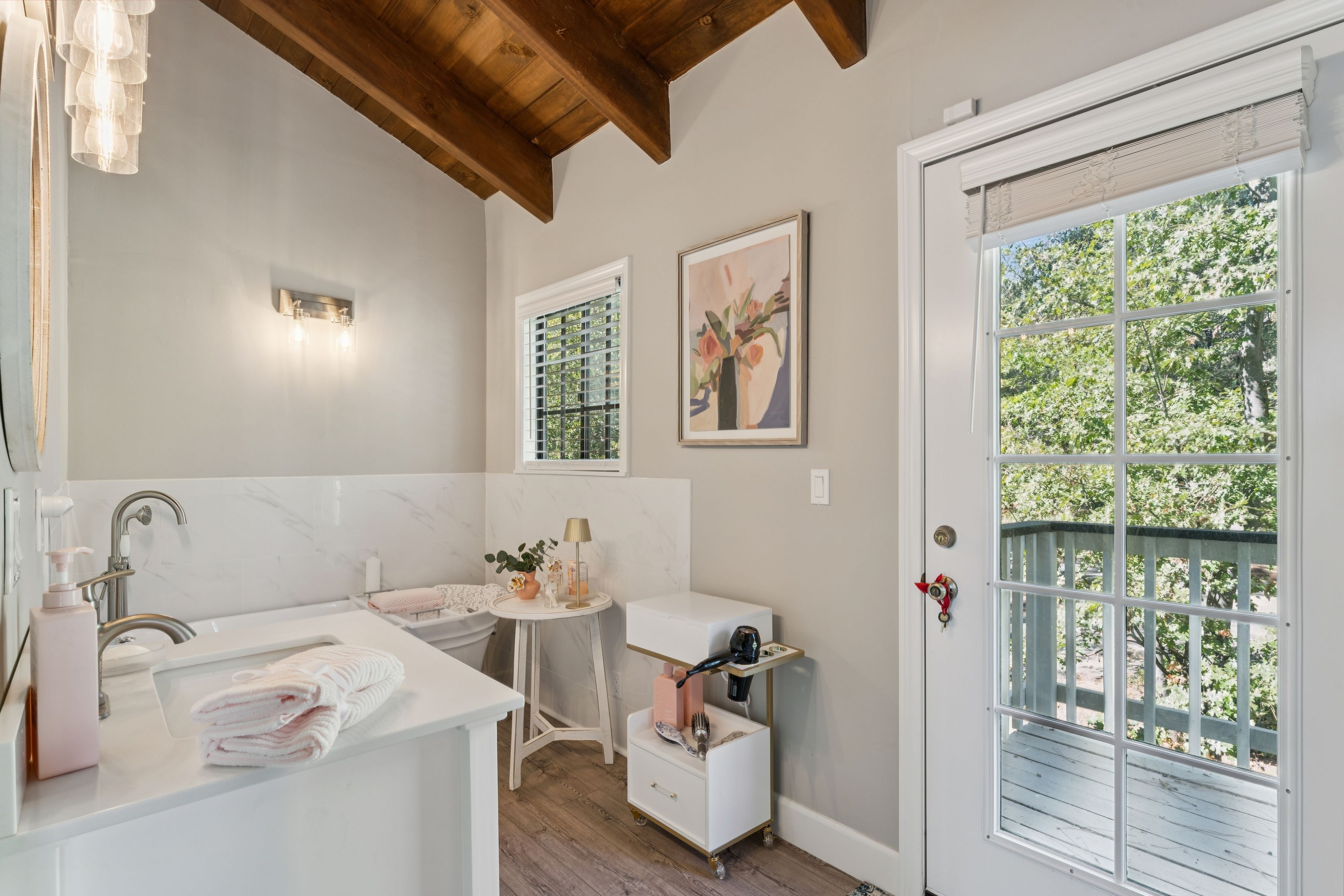  27962 West Shore Road, Lake Arrowhead, CA 92352 - 物件實景