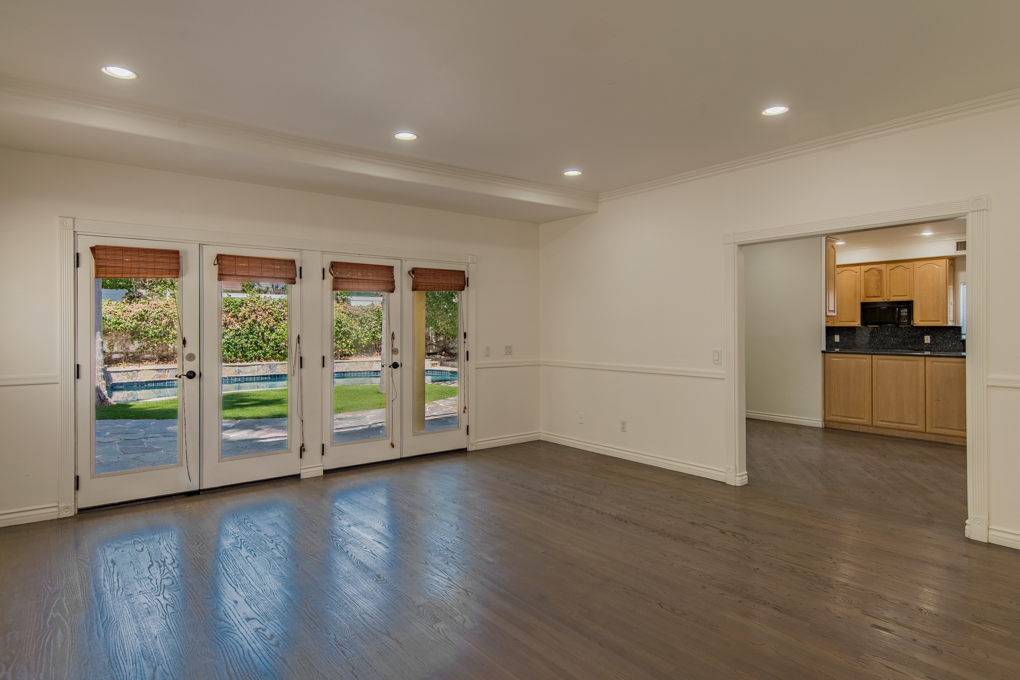  4343 Shadyglade Avenue - 物件實景