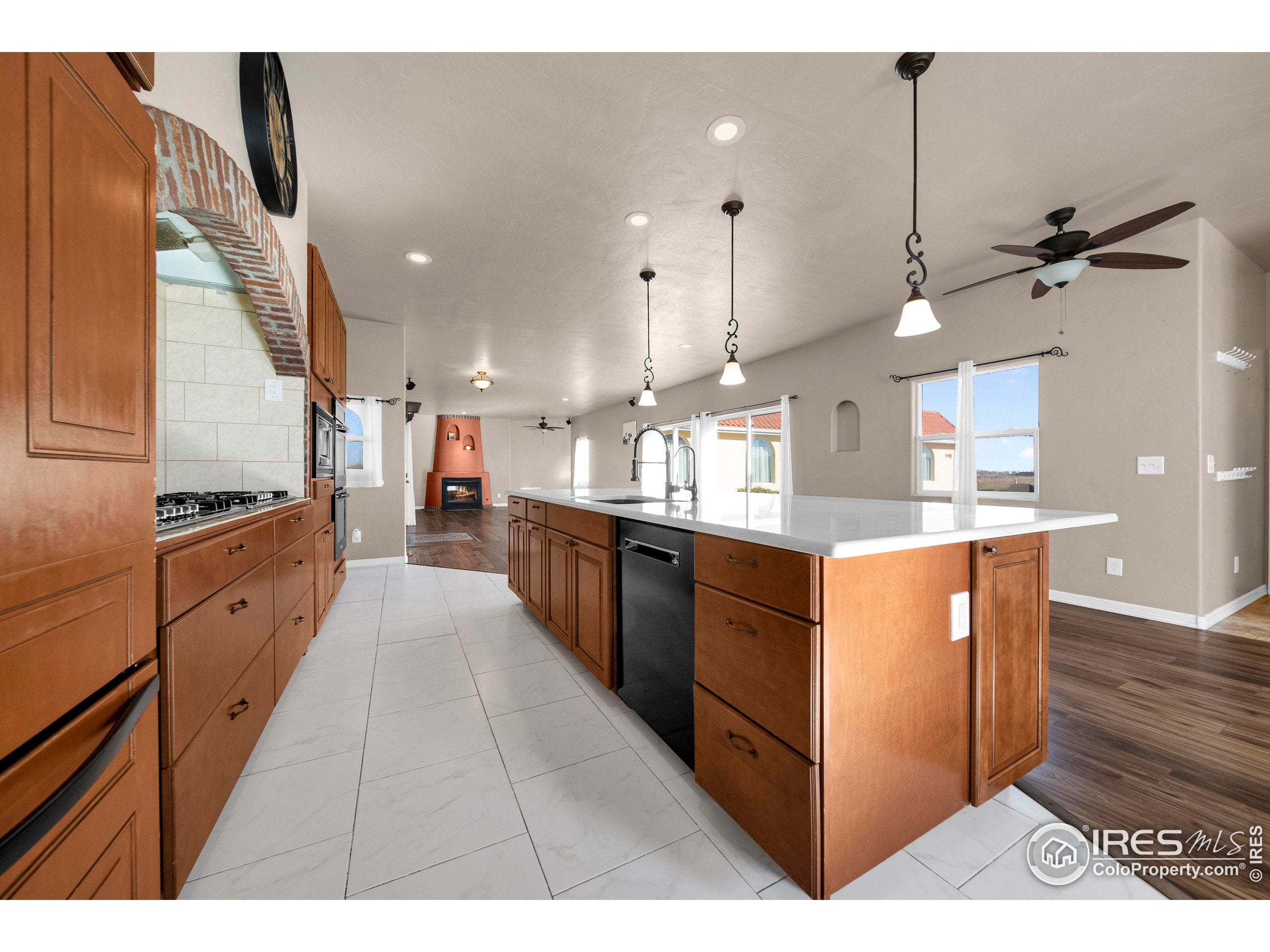 Fort Morgan, Colorado, 80701, United States, 3 Bedrooms Bedrooms, ,4 BathroomsBathrooms,Residential,For Sale,1982618