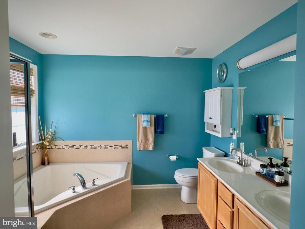 Milford, Delaware, 19963, United States, 4 Bedrooms Bedrooms, ,4 BathroomsBathrooms,Residential,For Sale,1728437