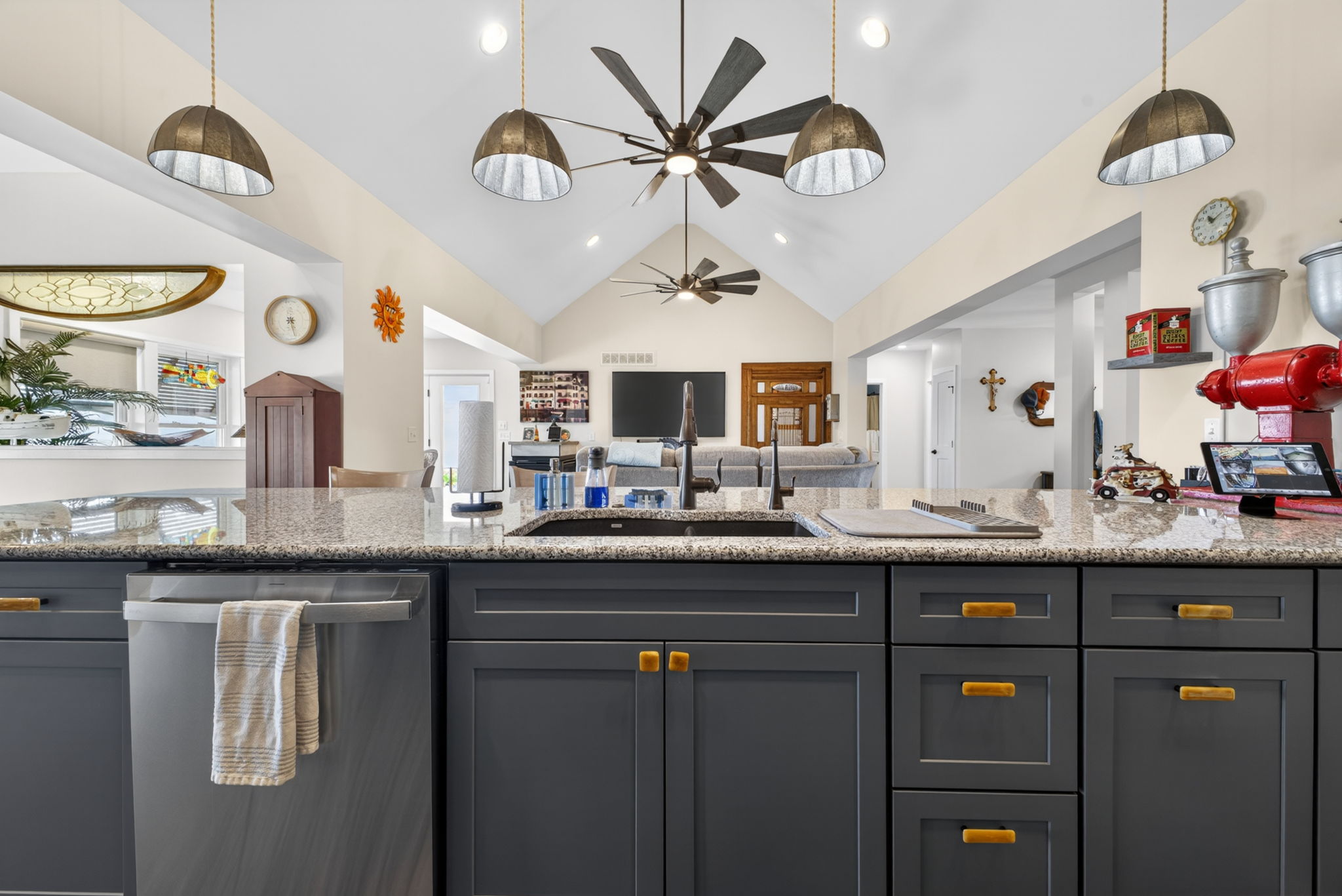  7296 Chesapeake Drive, Jamesville, VA, 23398 - 物件實景